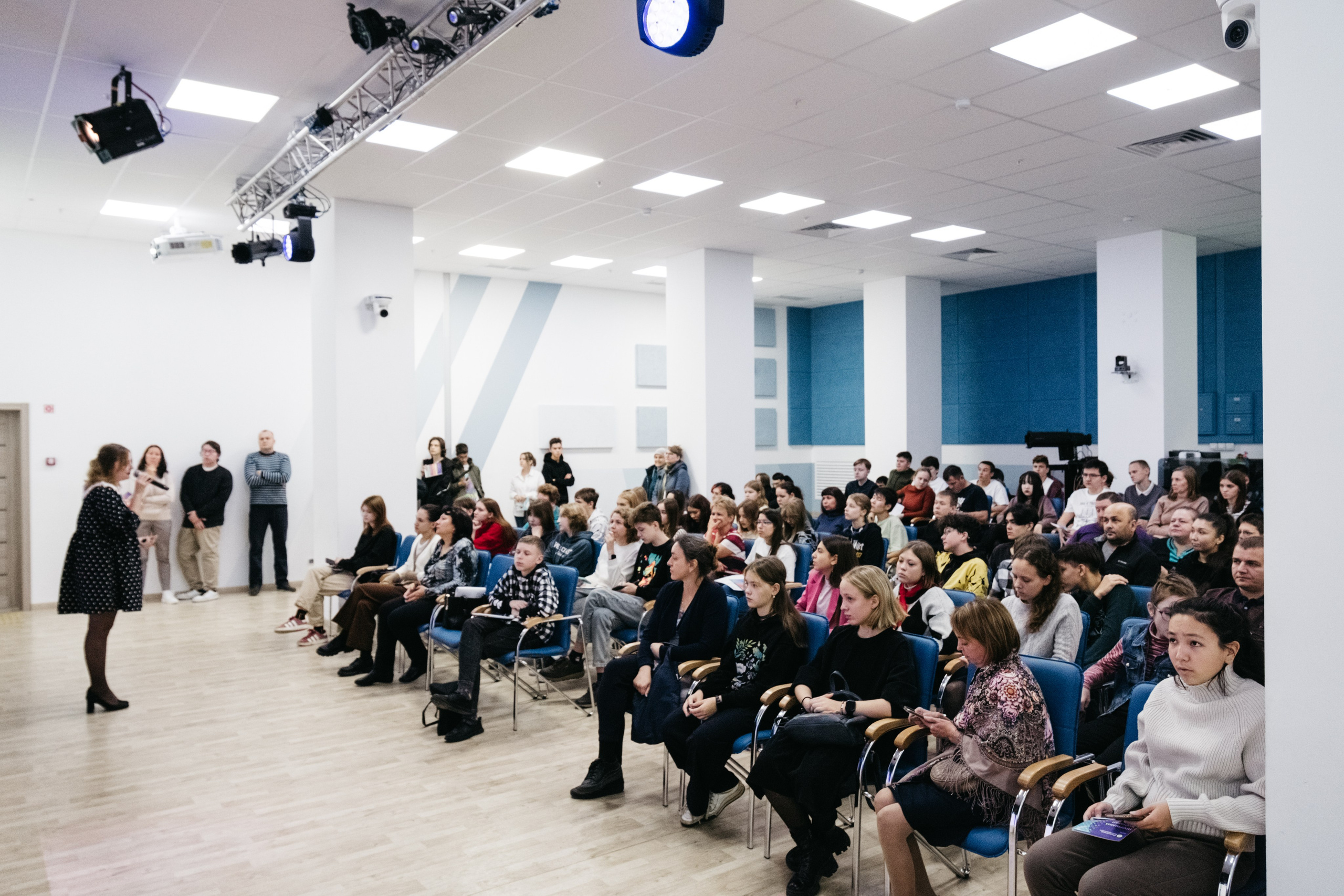 Форум 1.10.23. Репортажный и свадебный фотограф в Сургуте