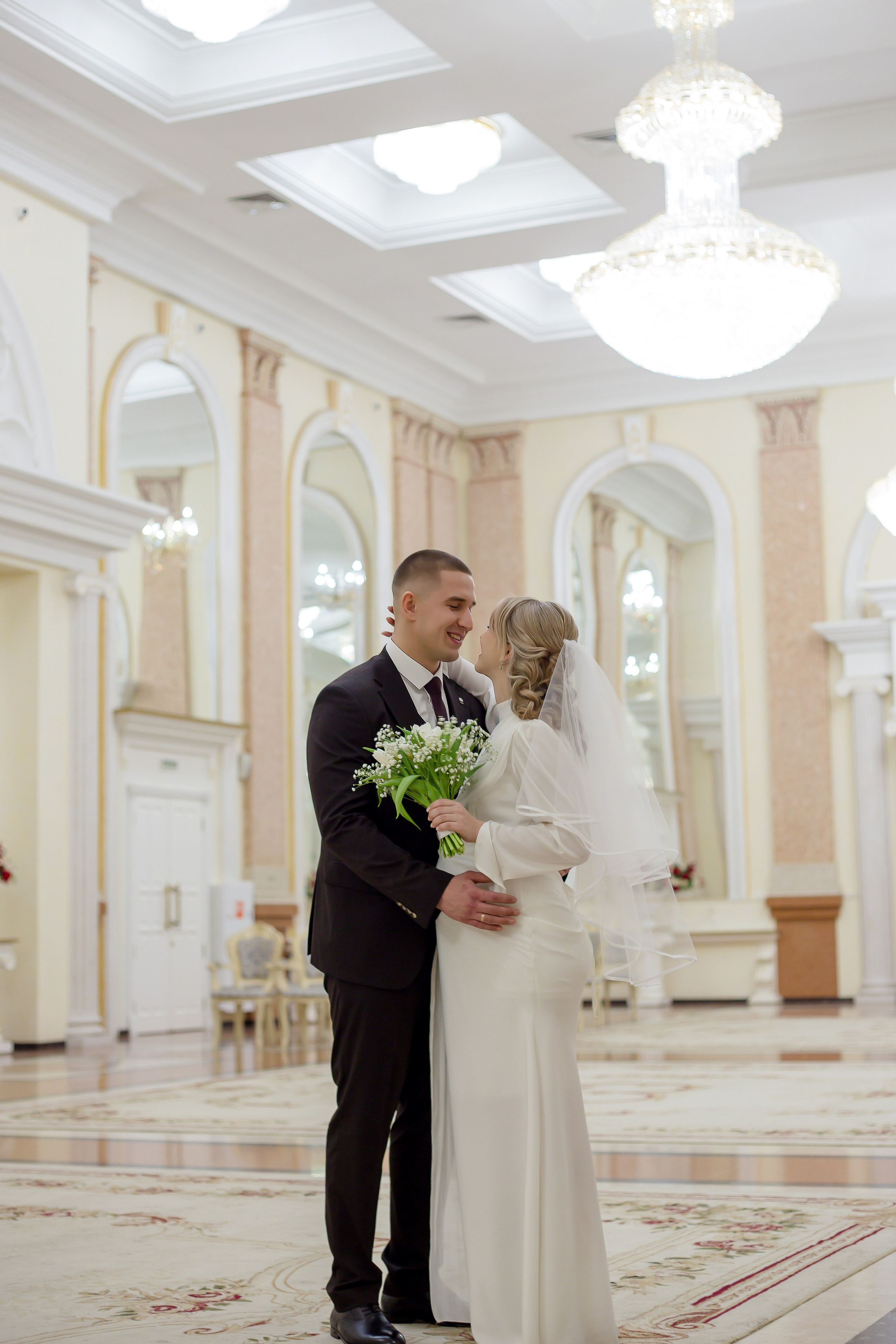 Свадебные фото. Фотограф Краснодара, фотограф в парке Галецкого.репортажный фотограф. детский фотограф, свадебный фотограф. профессиональный фотограф