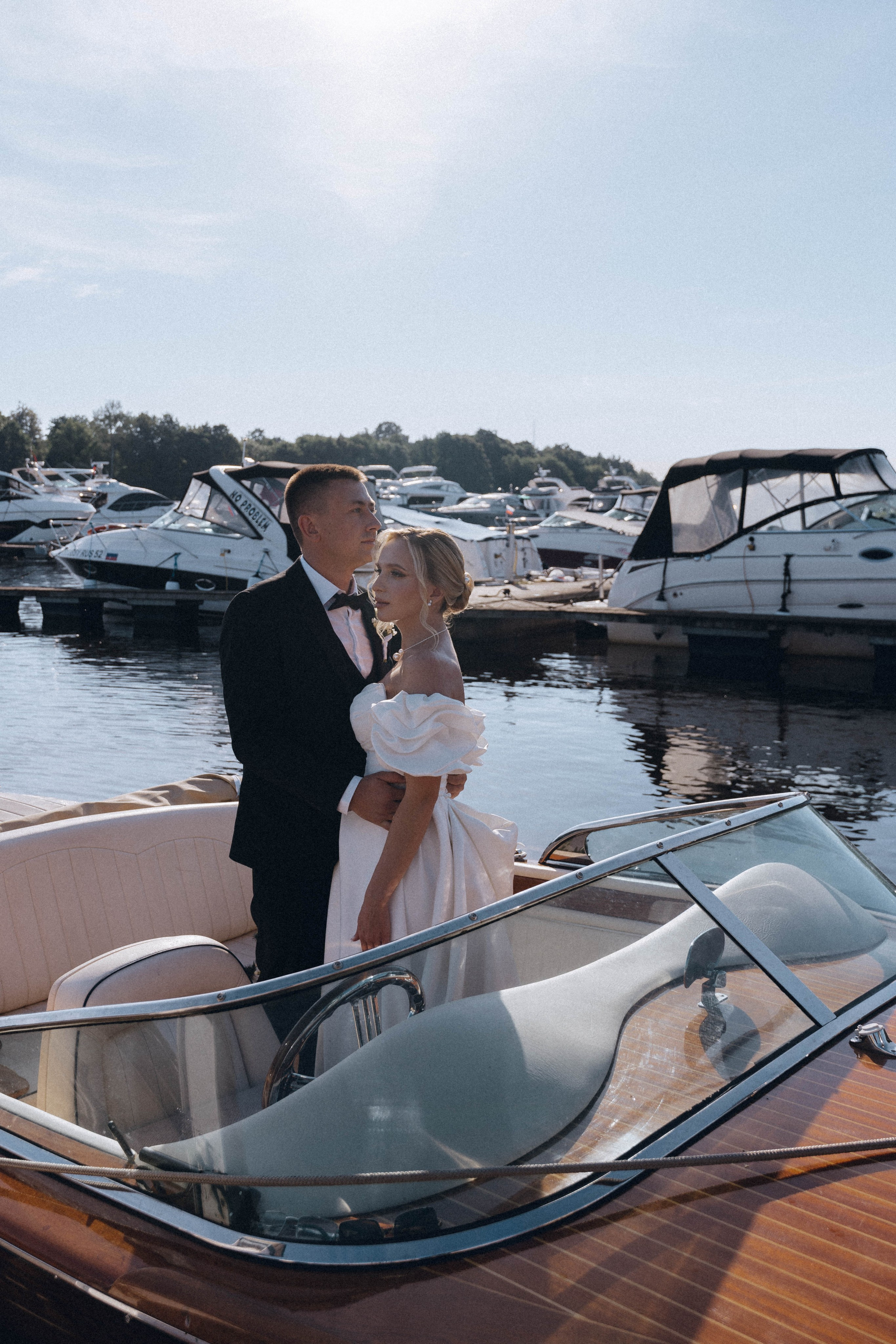 СВАДЕНБНАЯ СЬЕМКА НА КАТЕРЕ ПО КАНАЛАМ САНКТ-ПЕТЕРБУРГА И В АКВАТОРИИ НЕВЫ. Профессиональный фотограф, Санкт-Петербург — Виктория Богомолова