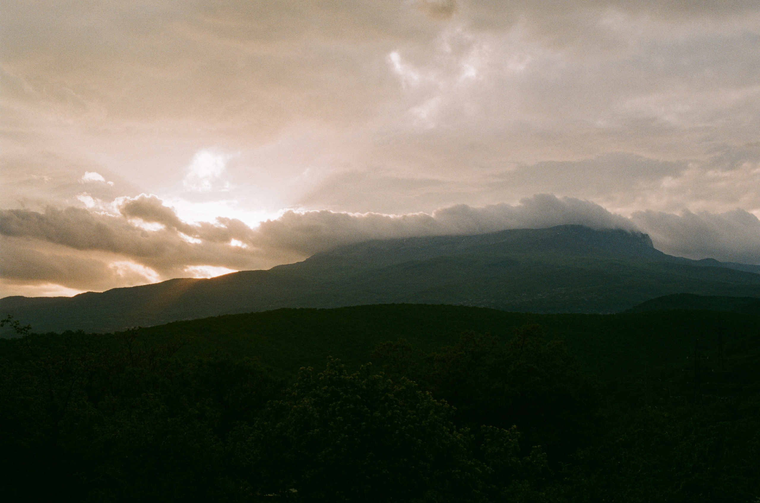 Follow you // ukraine, crimea III. EVER EXPOSED
