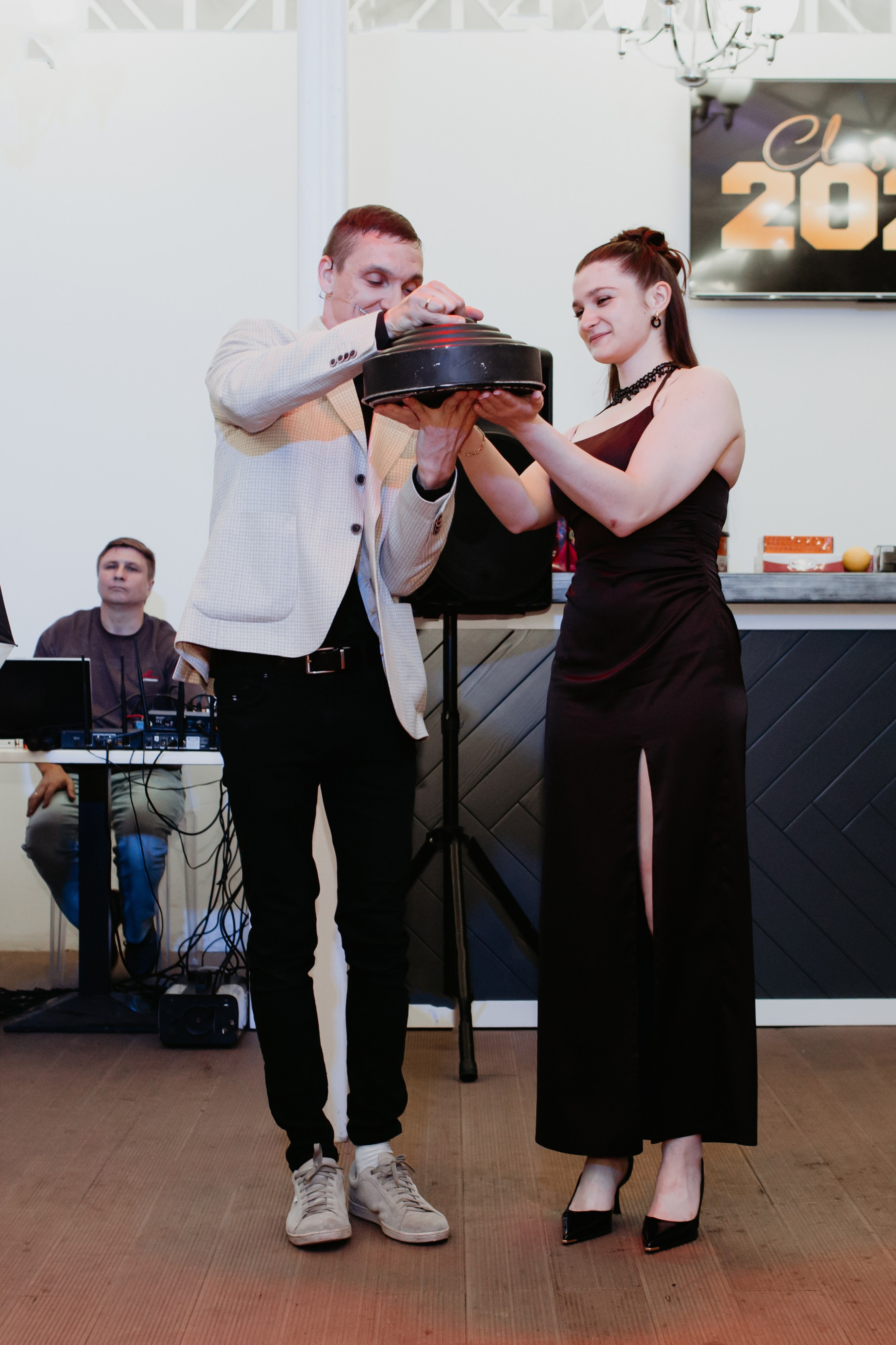 Выпускной 2025 (41 школа) 11 класс. Фотограф в Челябинске Ополихина Анна