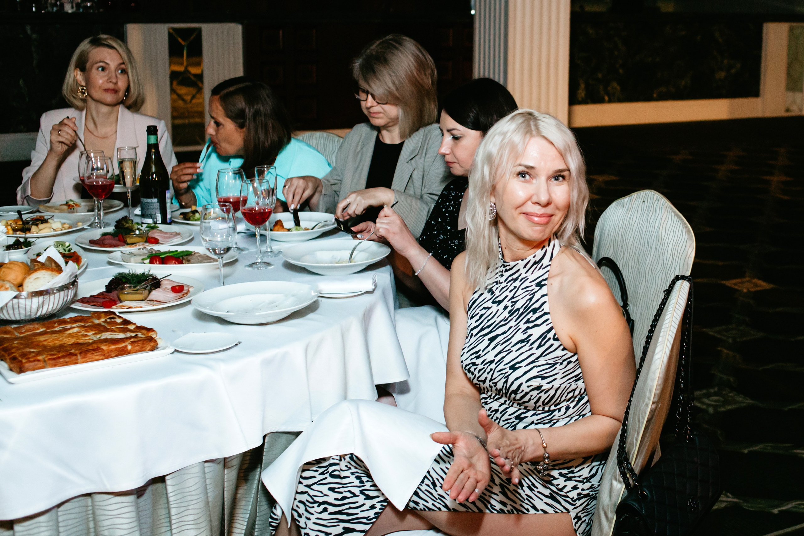 Выпускной 2025 (9класс) 124 школа. Фотограф в Челябинске Ополихина Анна