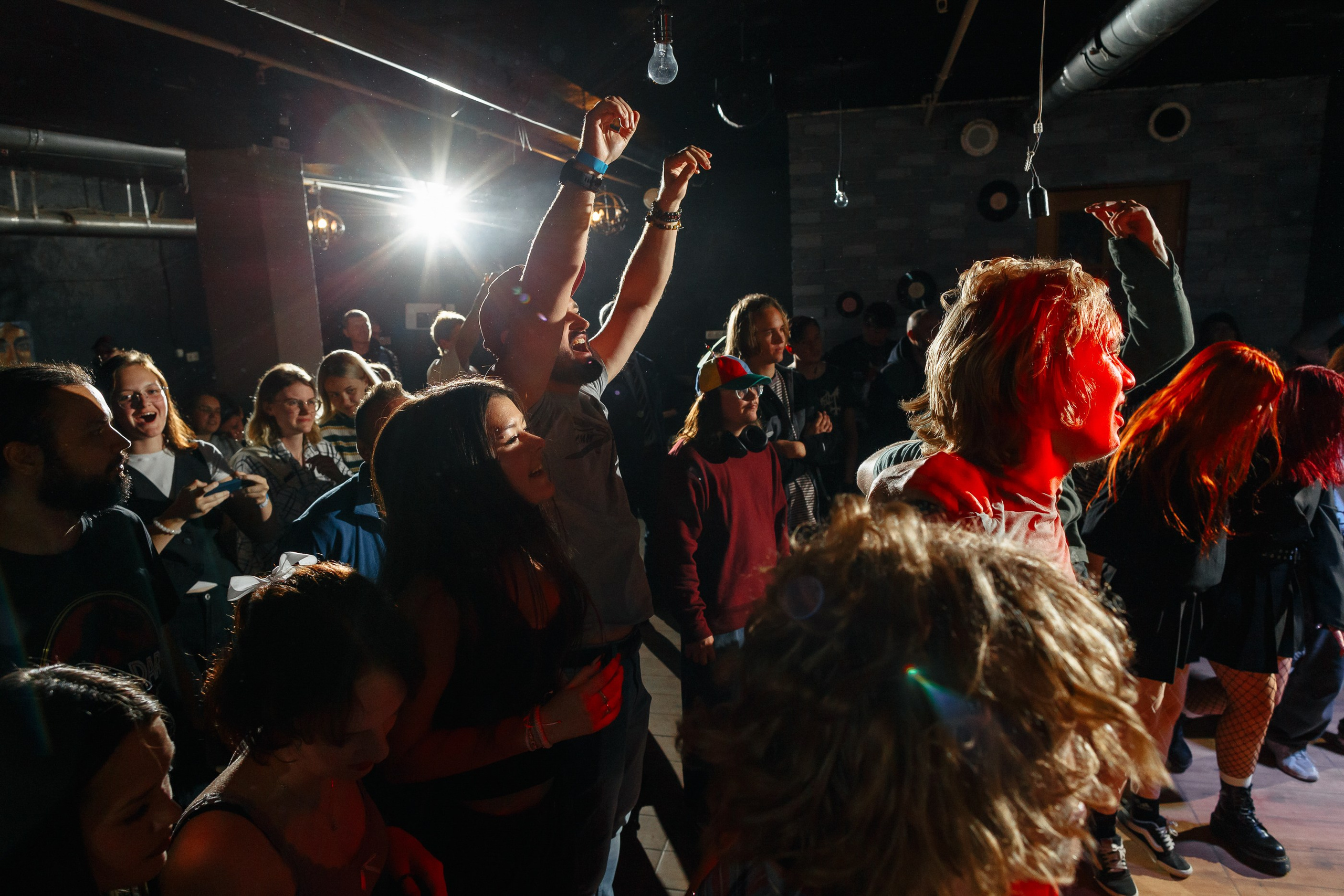 Punk- Rock концерт, в Арт-пространстве DADA. Валентин Ставер — свадебный и репортажный фотограф