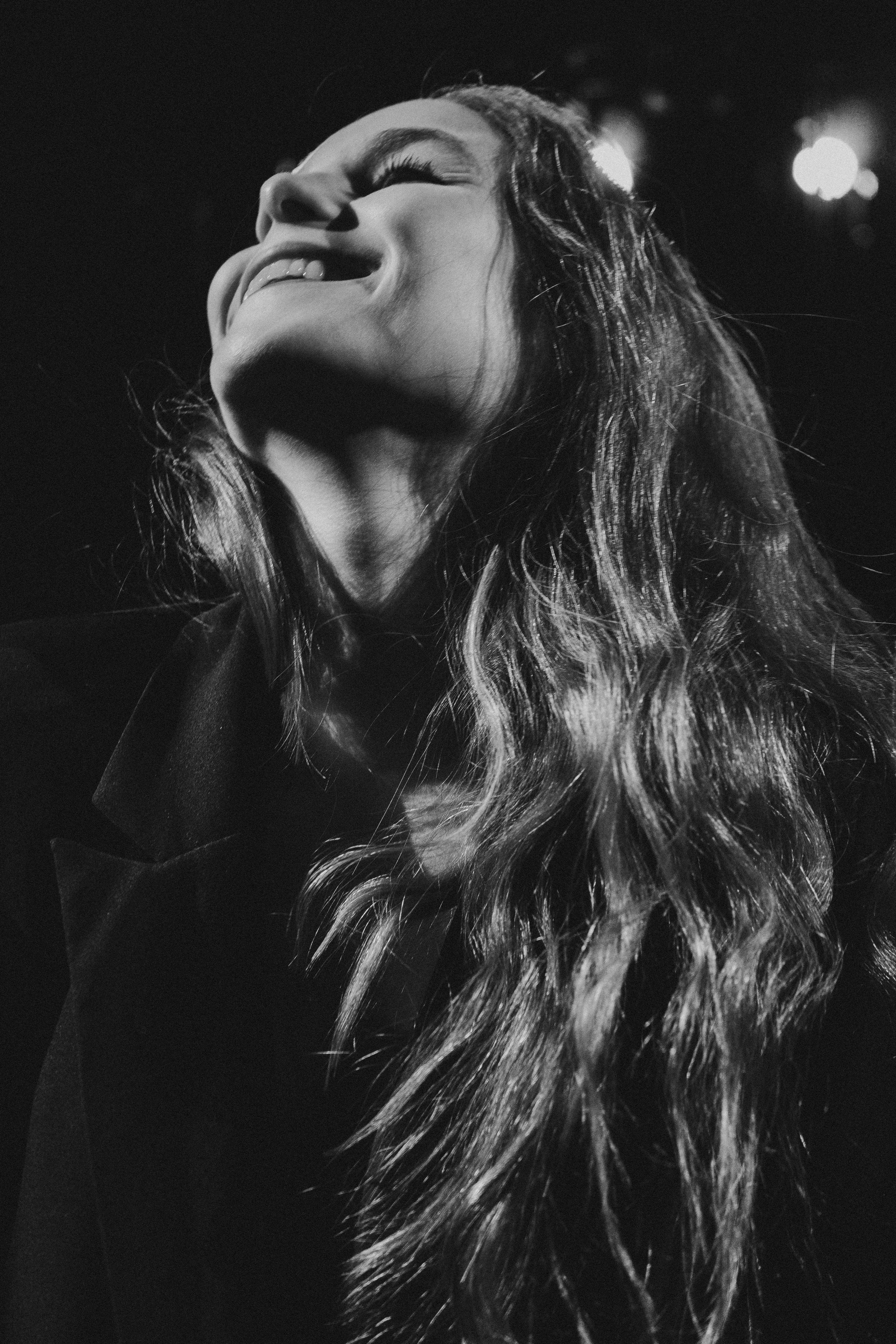 Настя — актриса театра и кино. Денис Марков — фотограф в Екатеринбурге