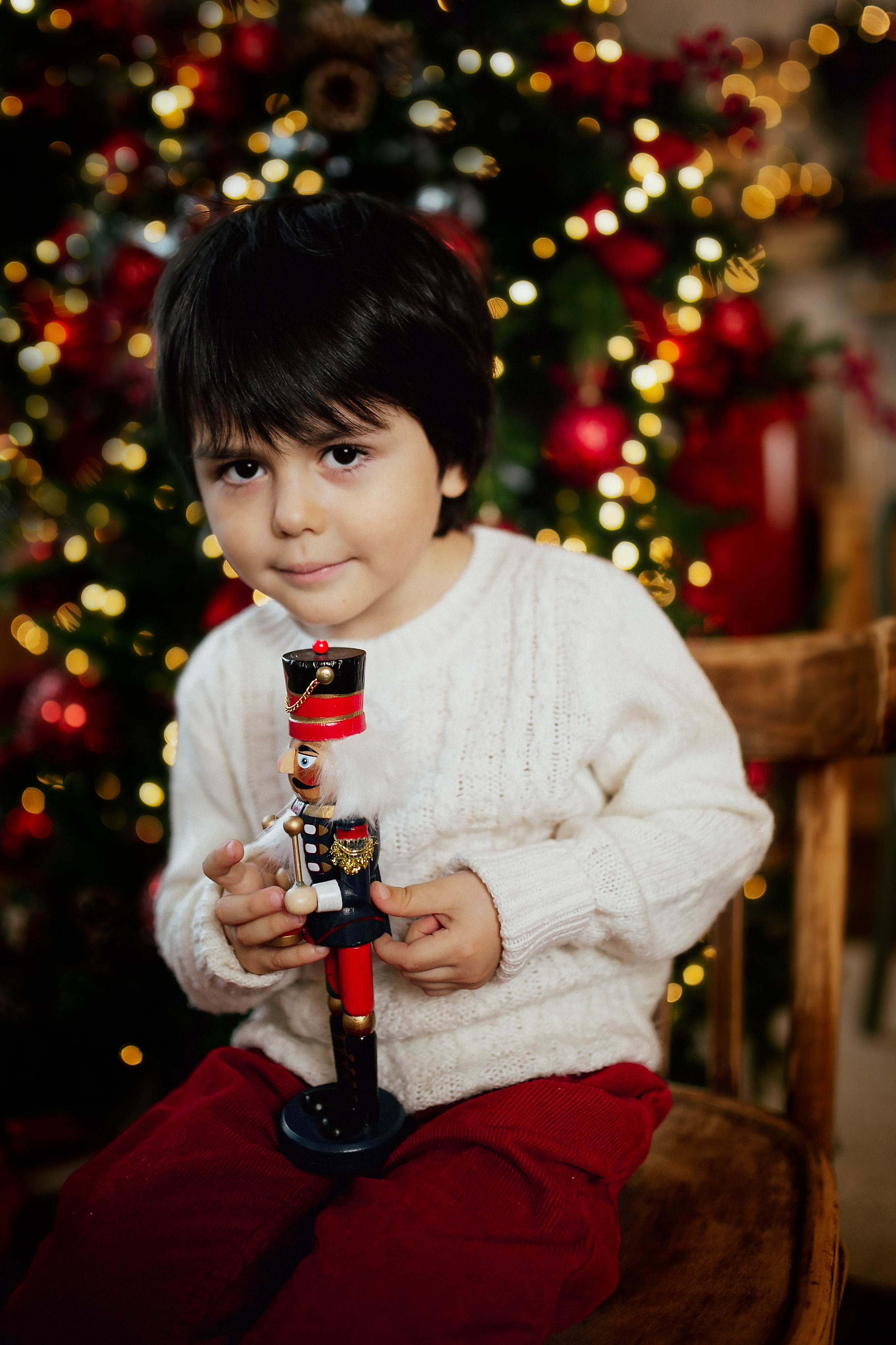 Никита с братишкой и щелкунчиком. Семейный и детский фотограф в Ижевске Анастасия Камариттинова