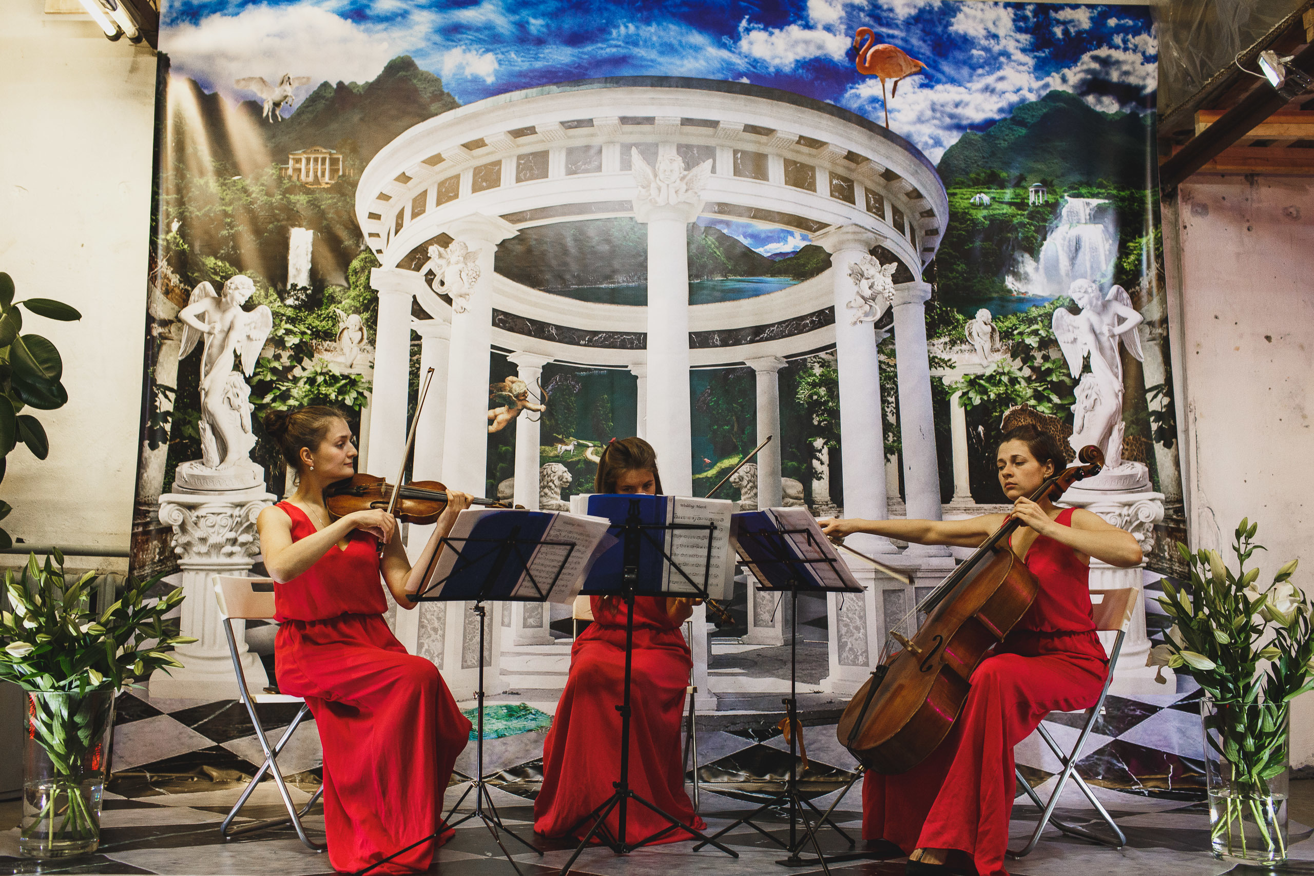 Свадебная фотосессия в лофте