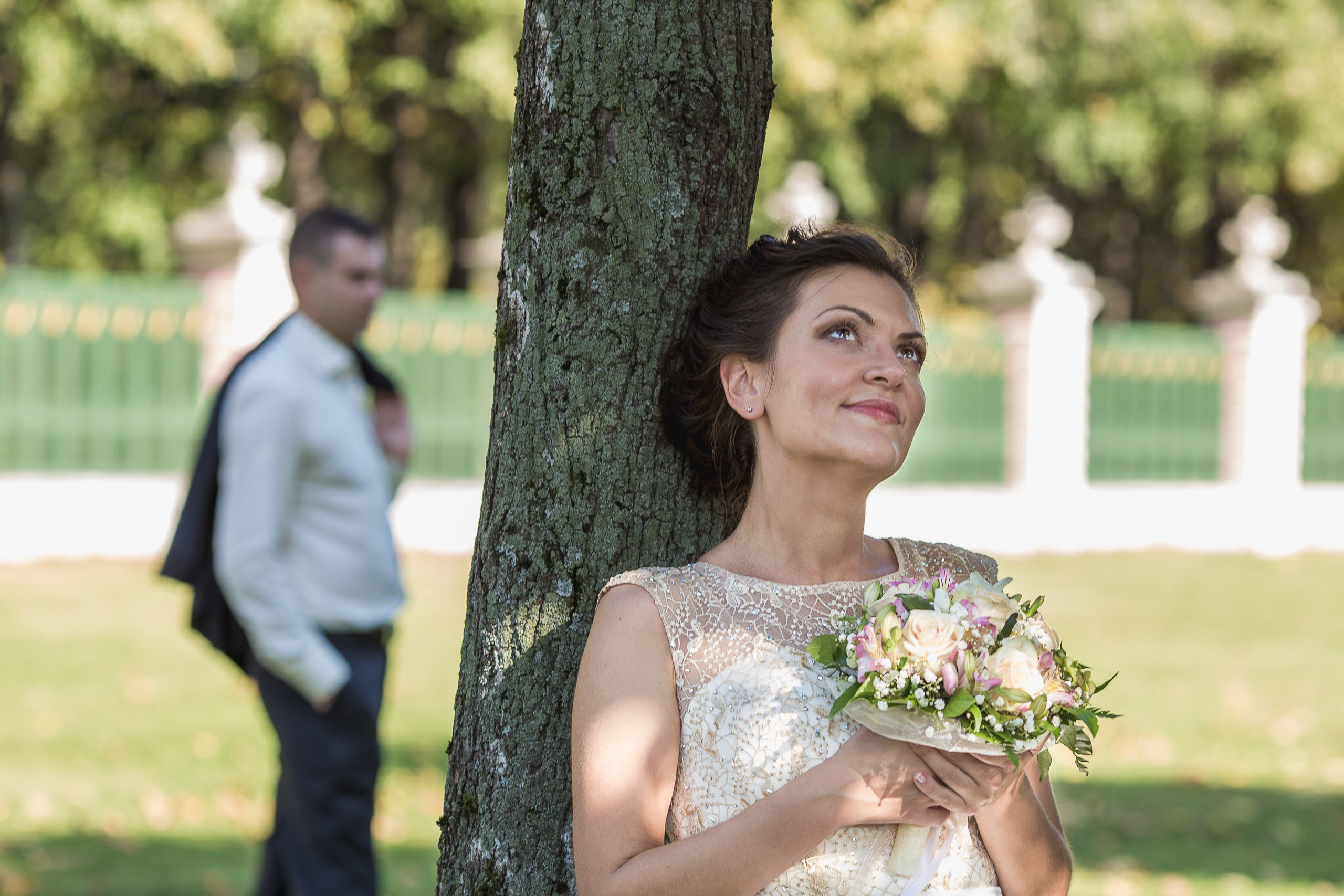 Свадебная фотосъемка у реки