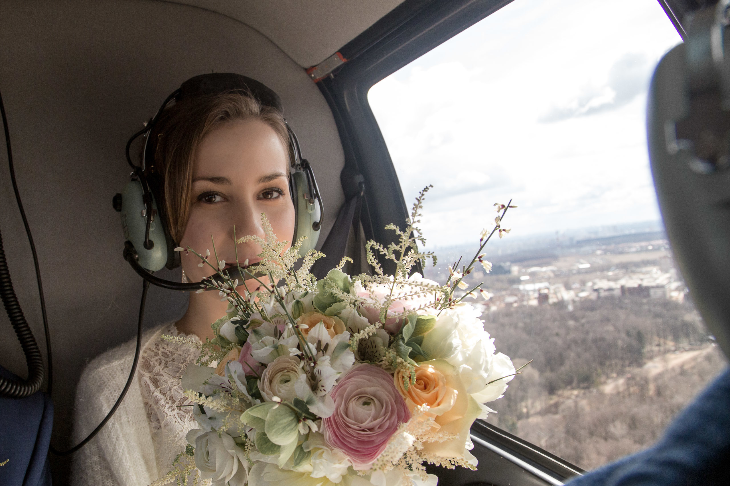 Свадебная фотография за городом