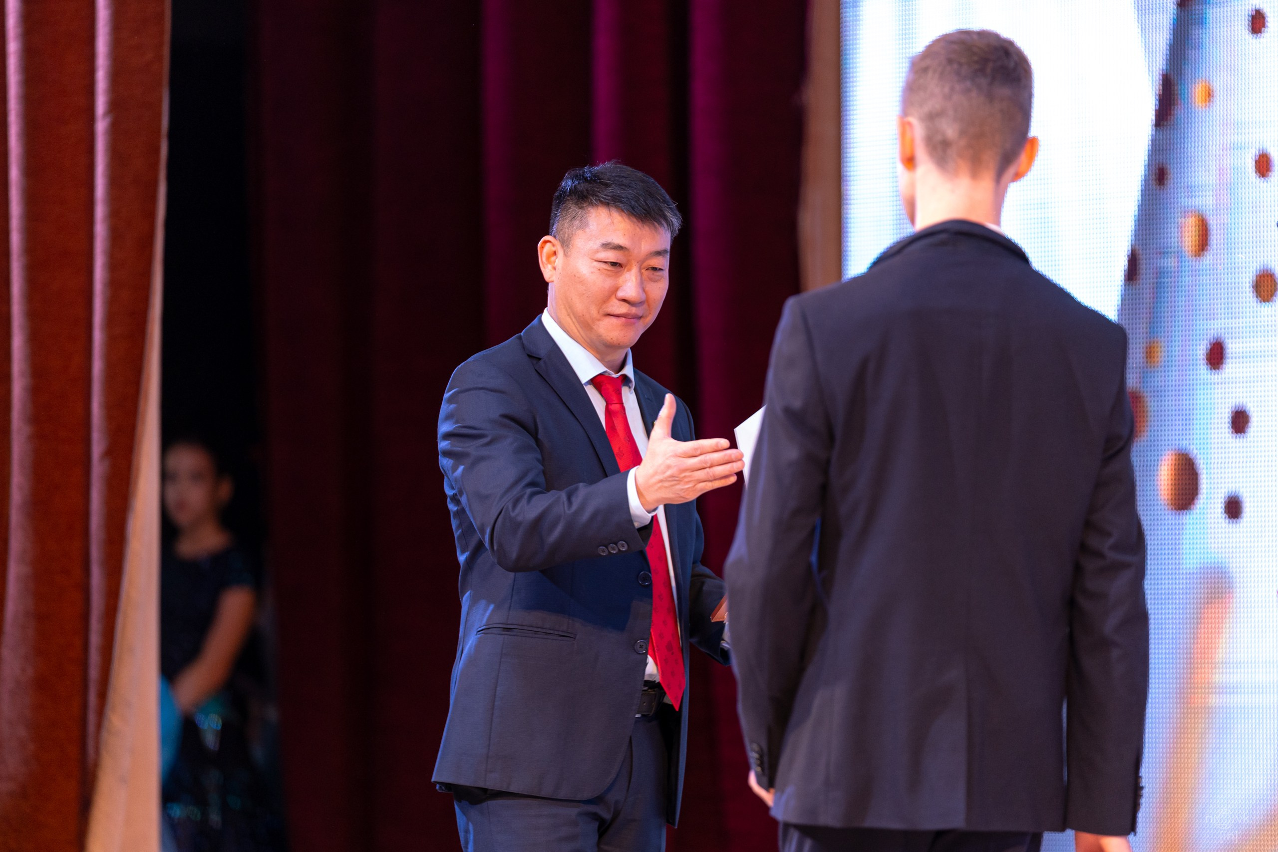 Ёлка. ФОТОГРАФ ИВАН НОВИКОВ | СТАВРОПОЛЬ