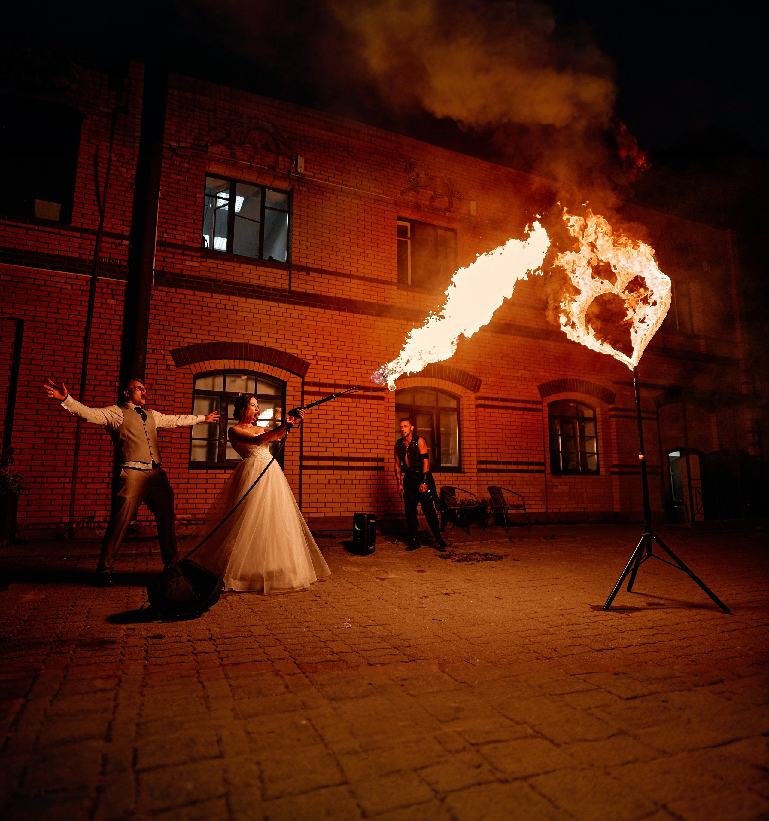 Зачем свадьбе нужна яркая точка?