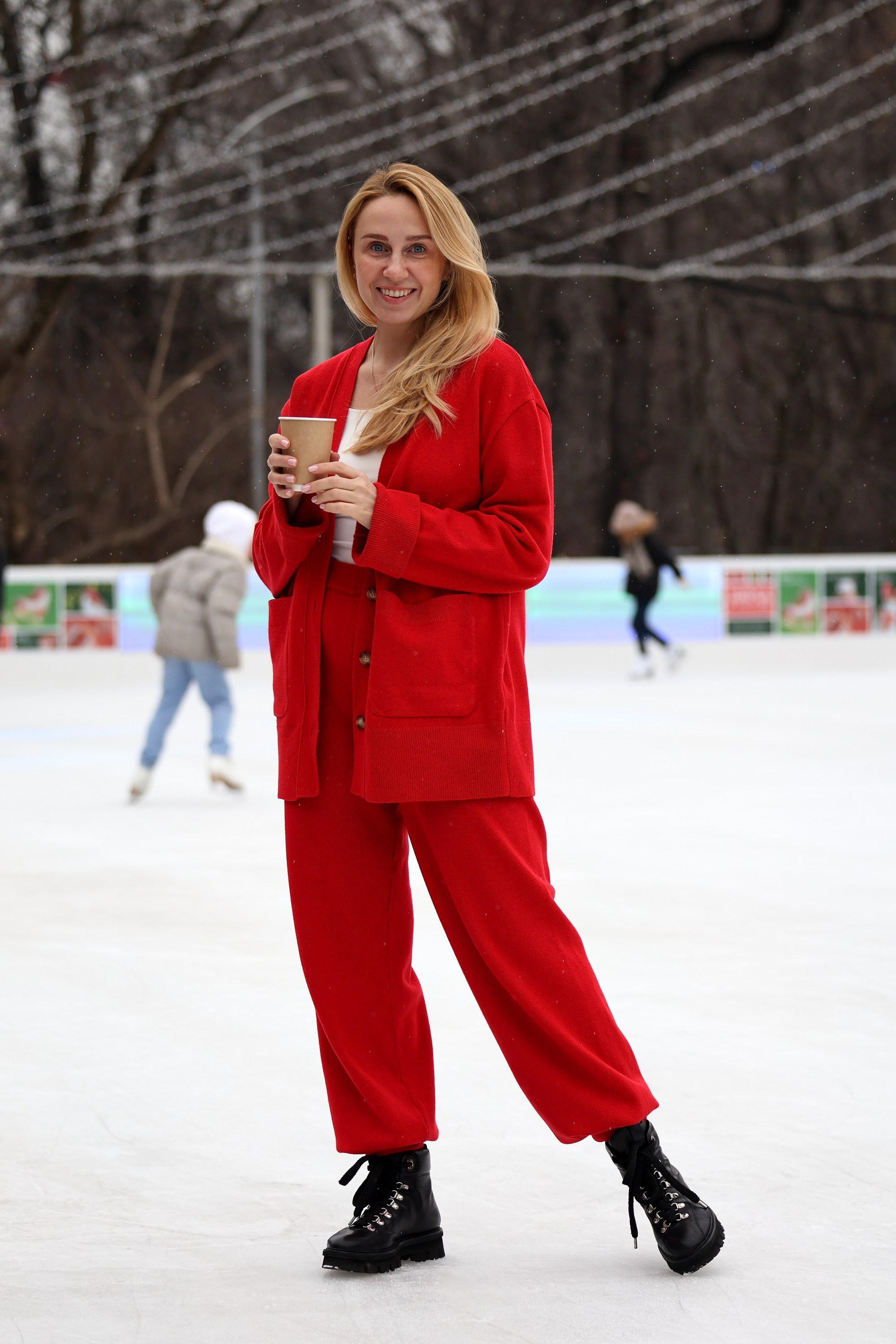 День рождения на катке. Спортивный и репортажный фотограф Ермакова Светлана