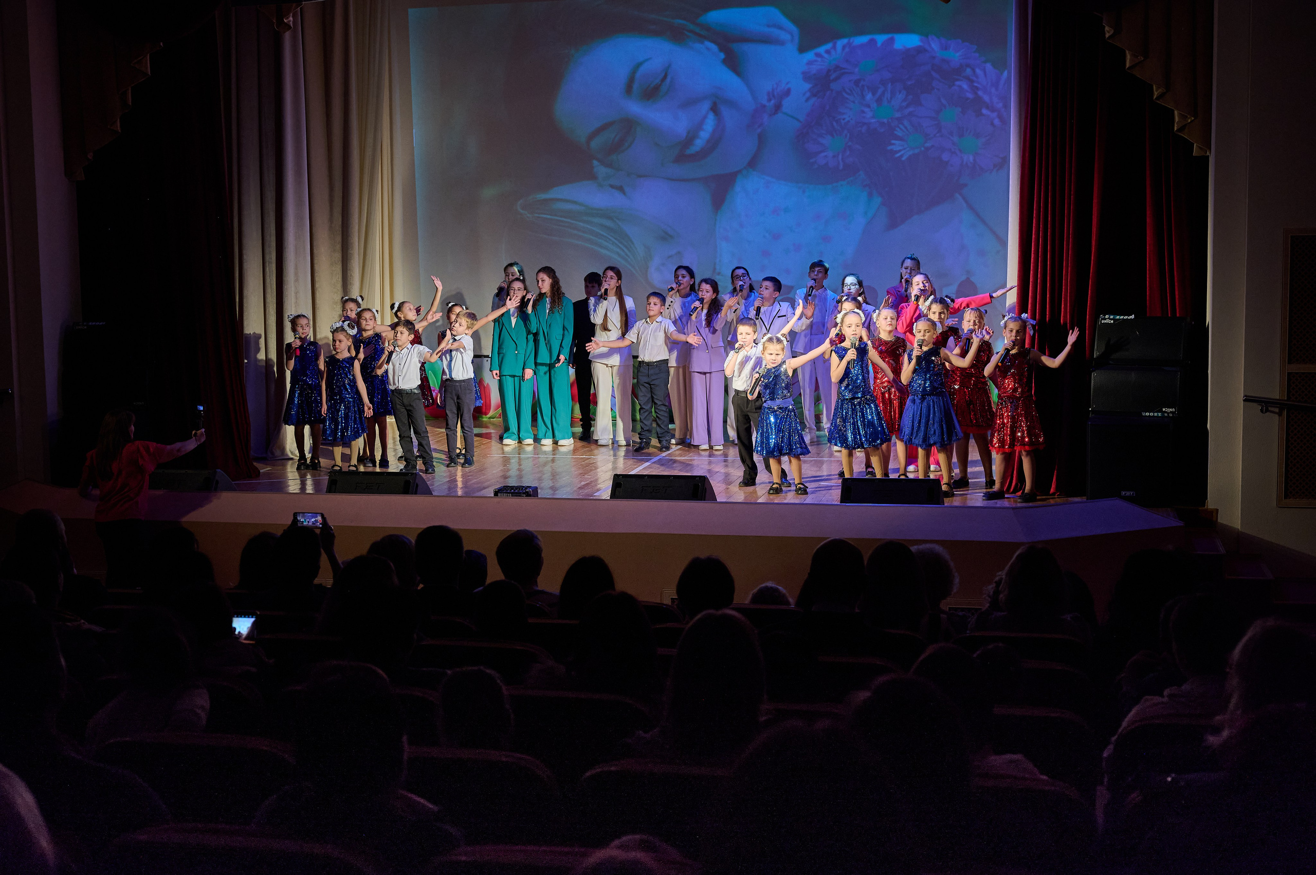 День матери ДК Кабардинка. Жизнь курорта Кабардинка в фотографиях