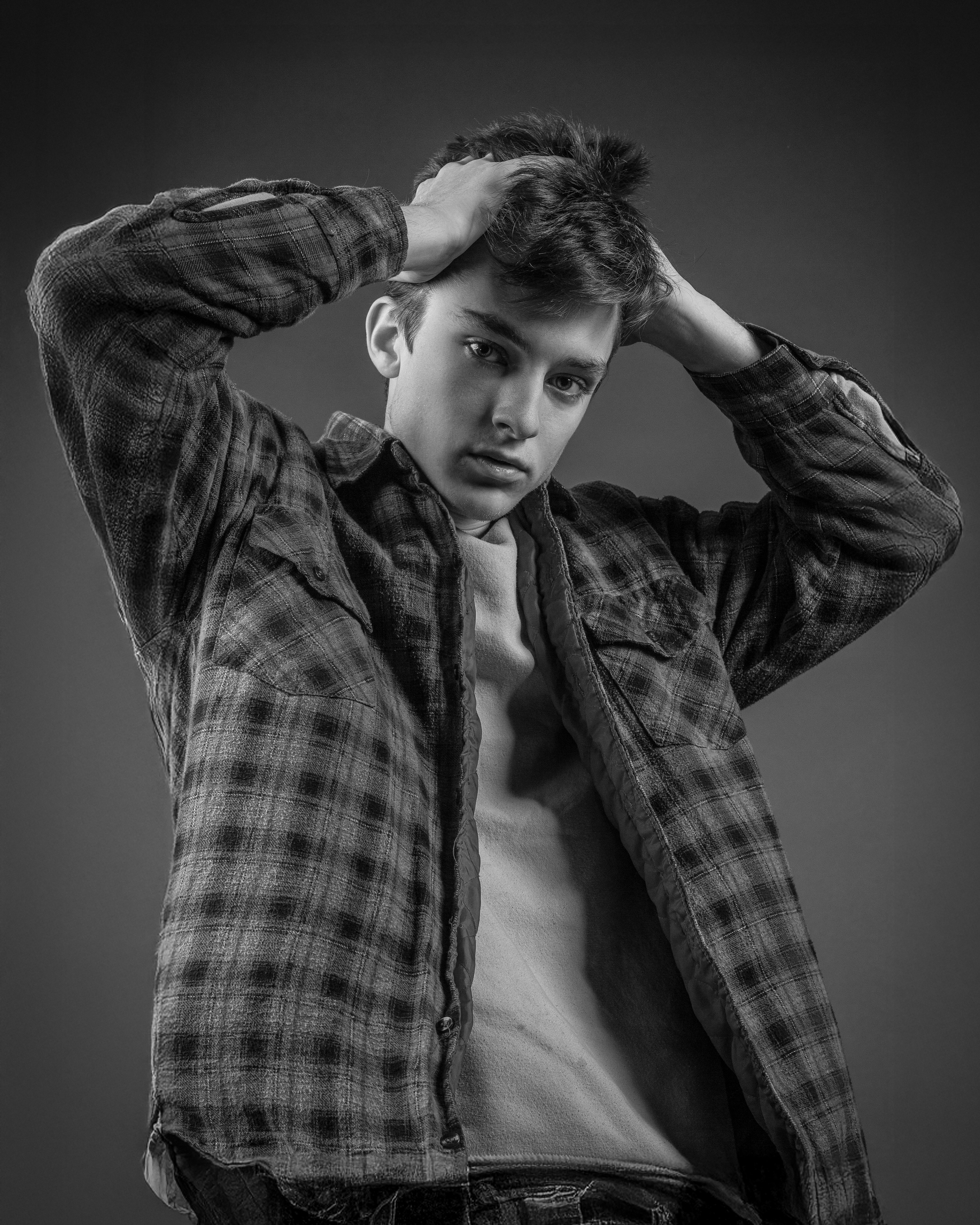 Мужской портрет. Визуальный дизайнер из Санкт-Петербурга Айси Клусова