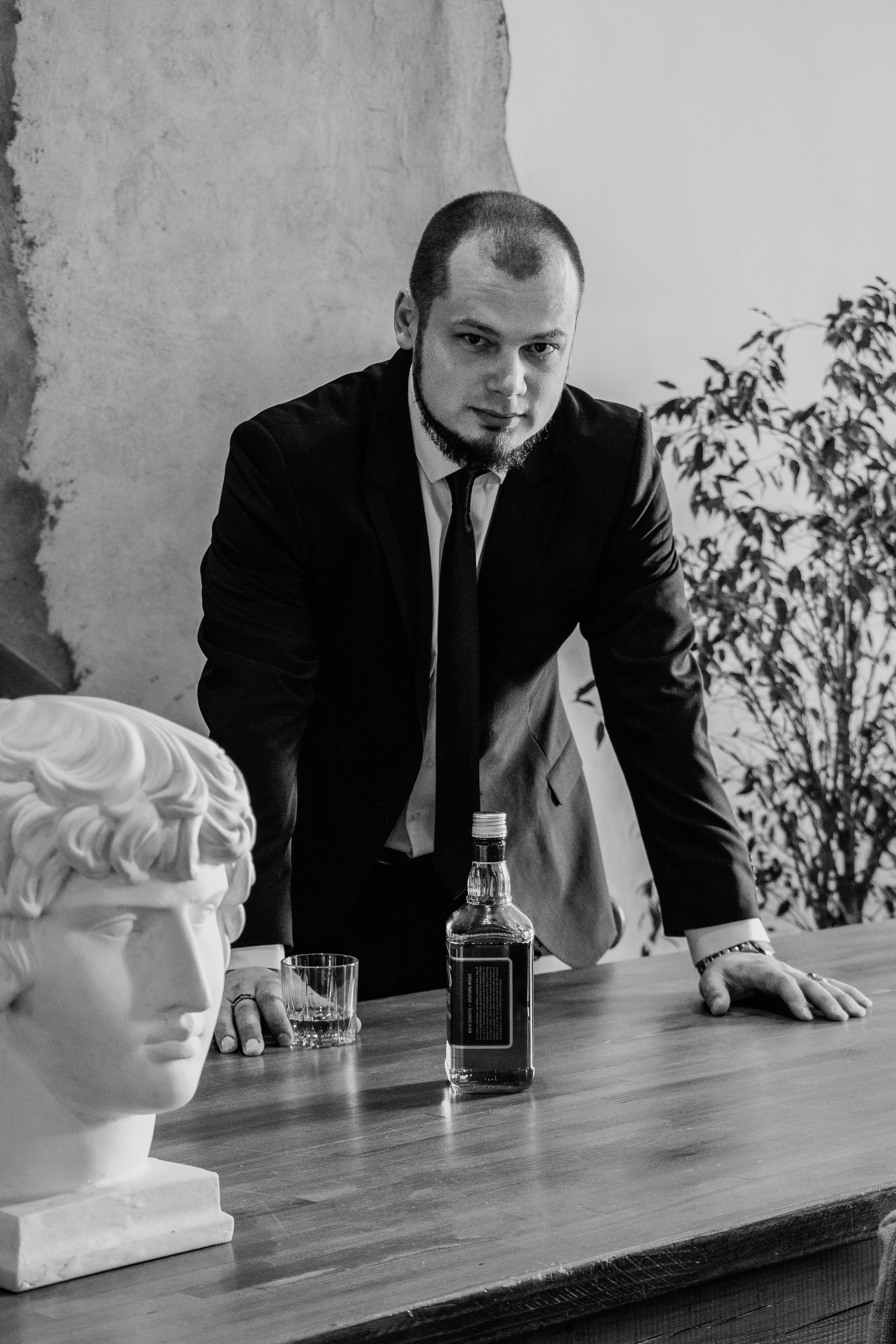 Artem. Portrait photographer in Thailand