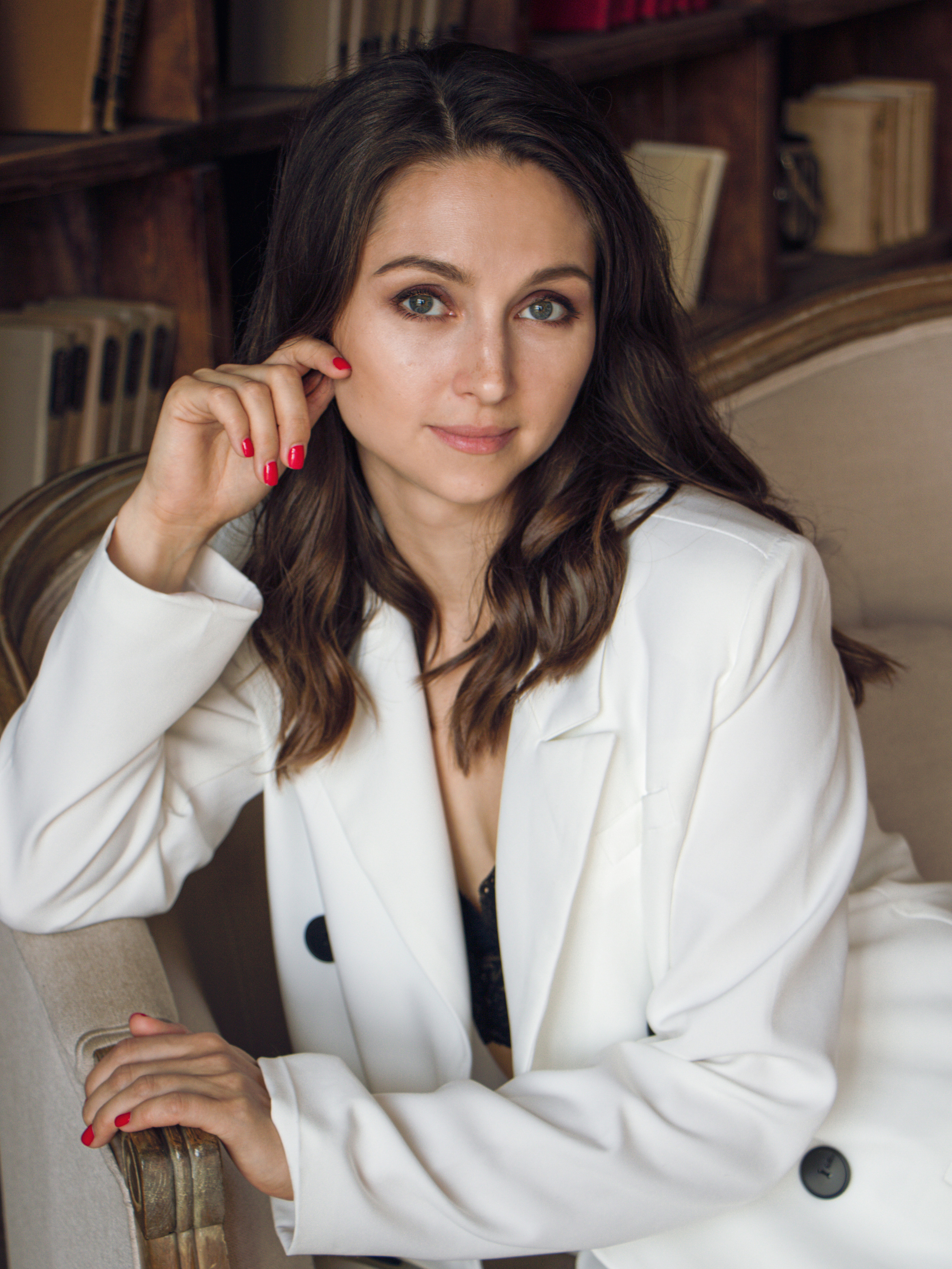 Arina. Portrait photographer in Thailand