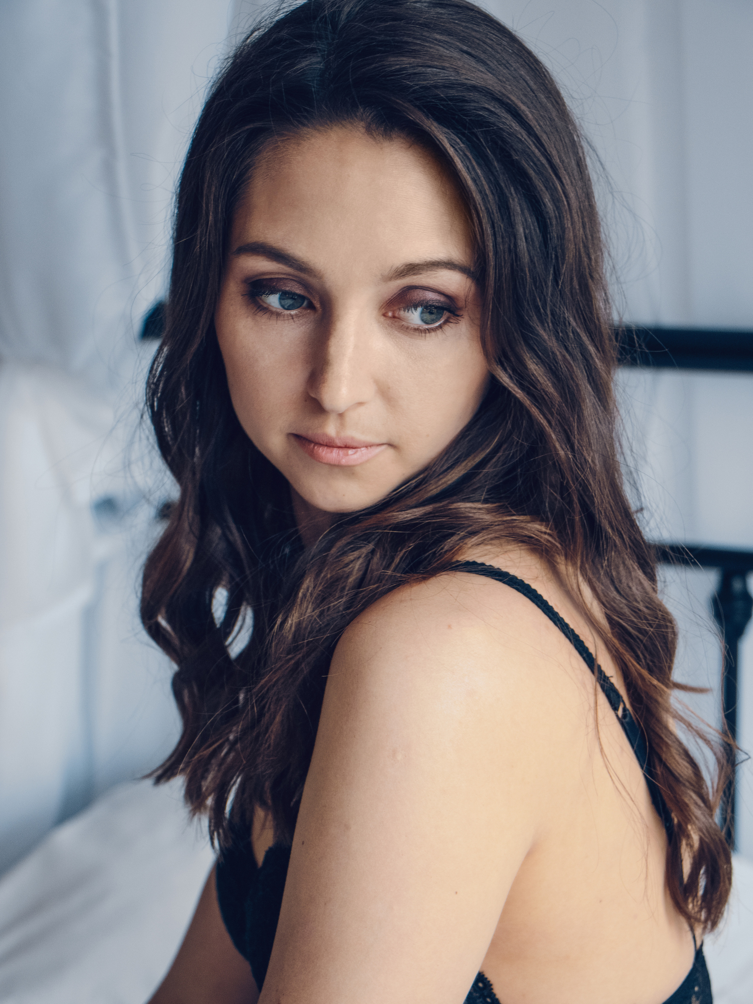 Arina. Portrait photographer in Thailand