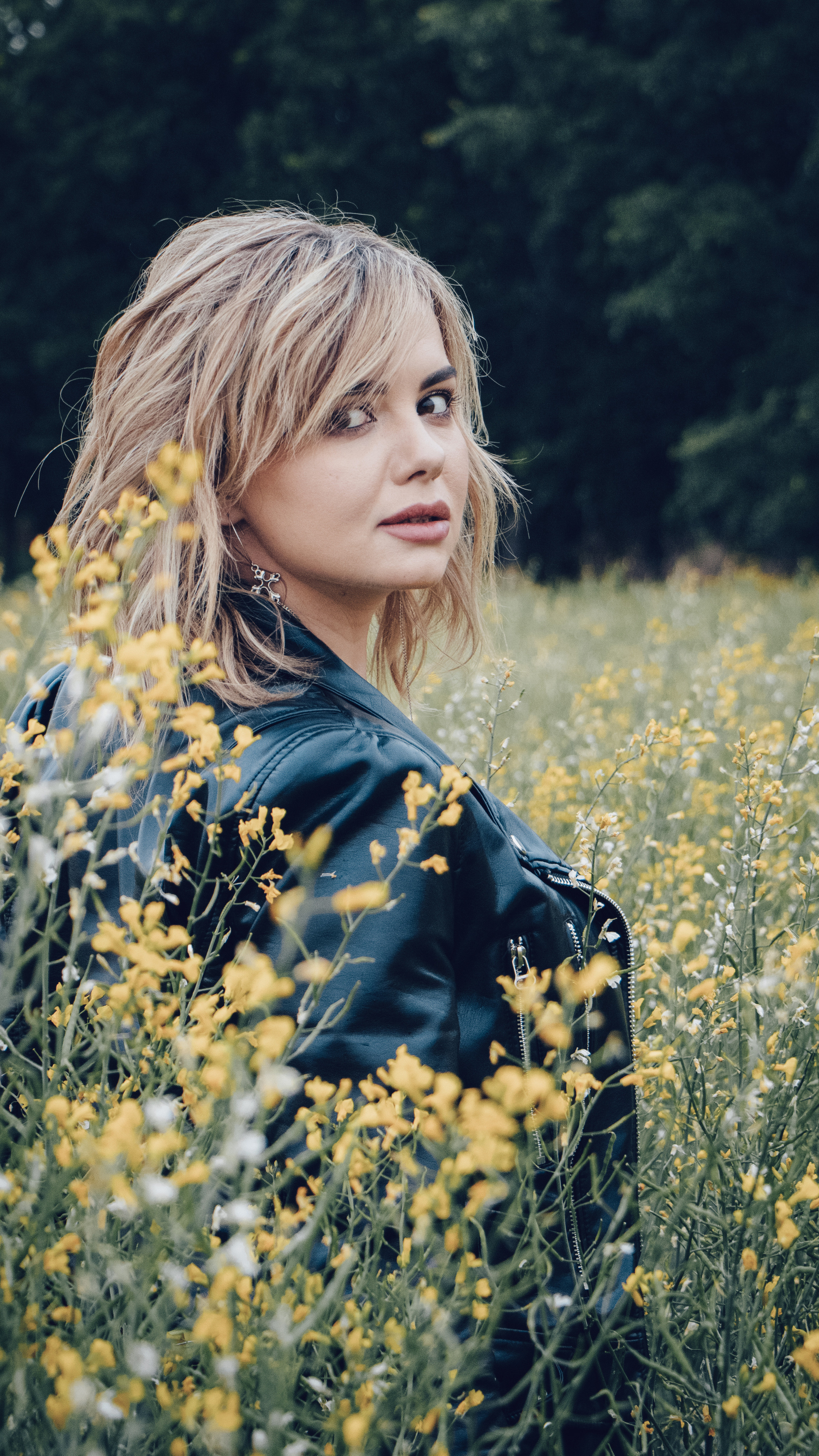 Yana. Portrait photographer in Thailand