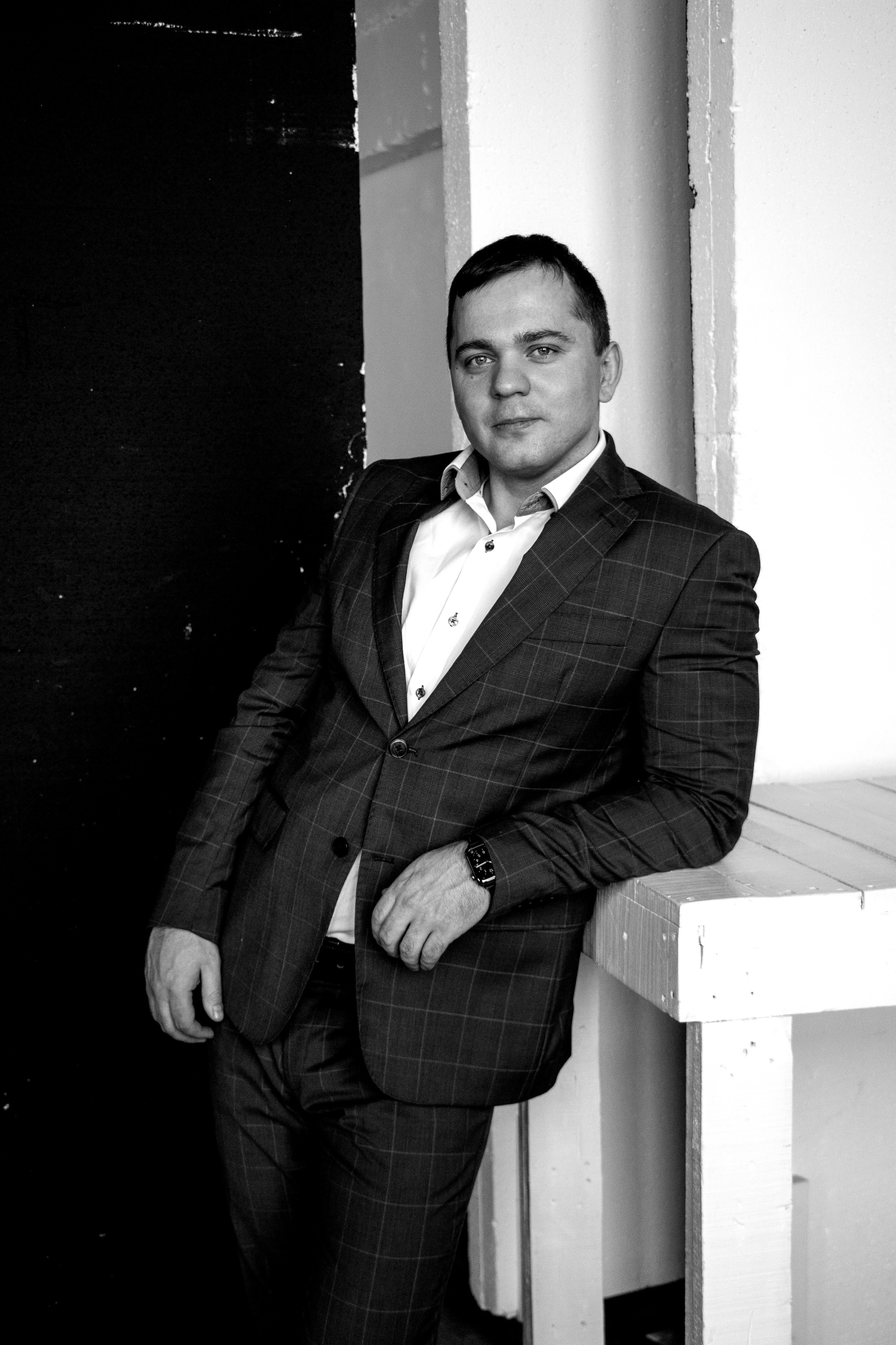 Evgeniy. Portrait photographer in Thailand