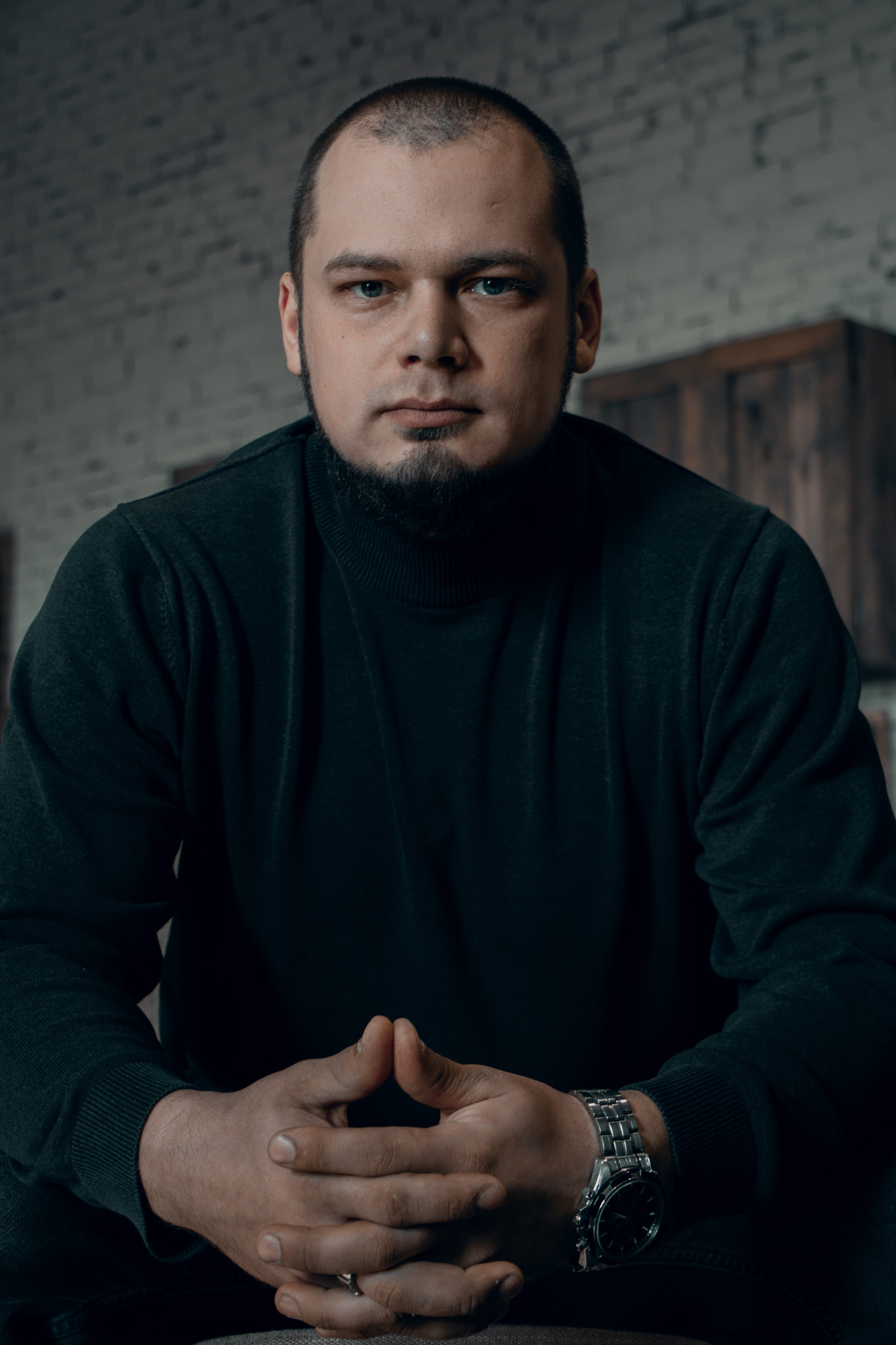 Artem. Portrait photographer in Thailand