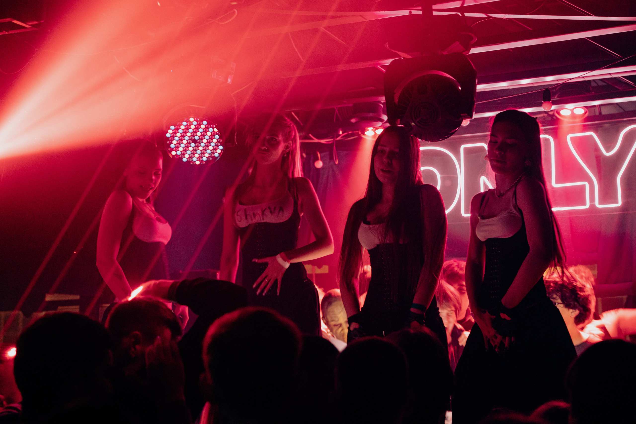 Only Birthday Party & 2HUG + Secret Guest / @Небесный сад. Концертный фотограф в Краснодаре