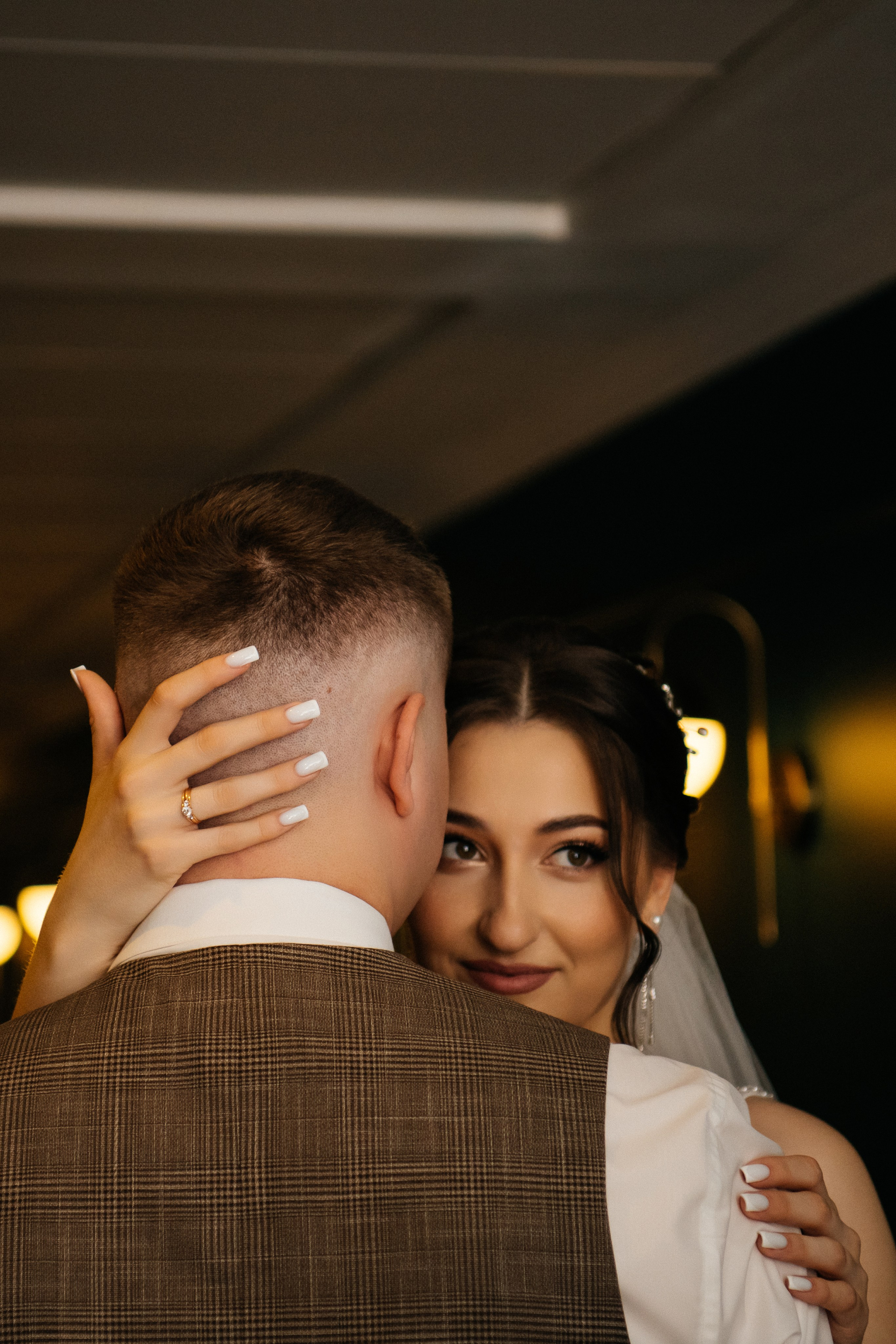 alt="Свадебная фотосессия в Барнауле. Свадебный фотограф Анна Глухова"