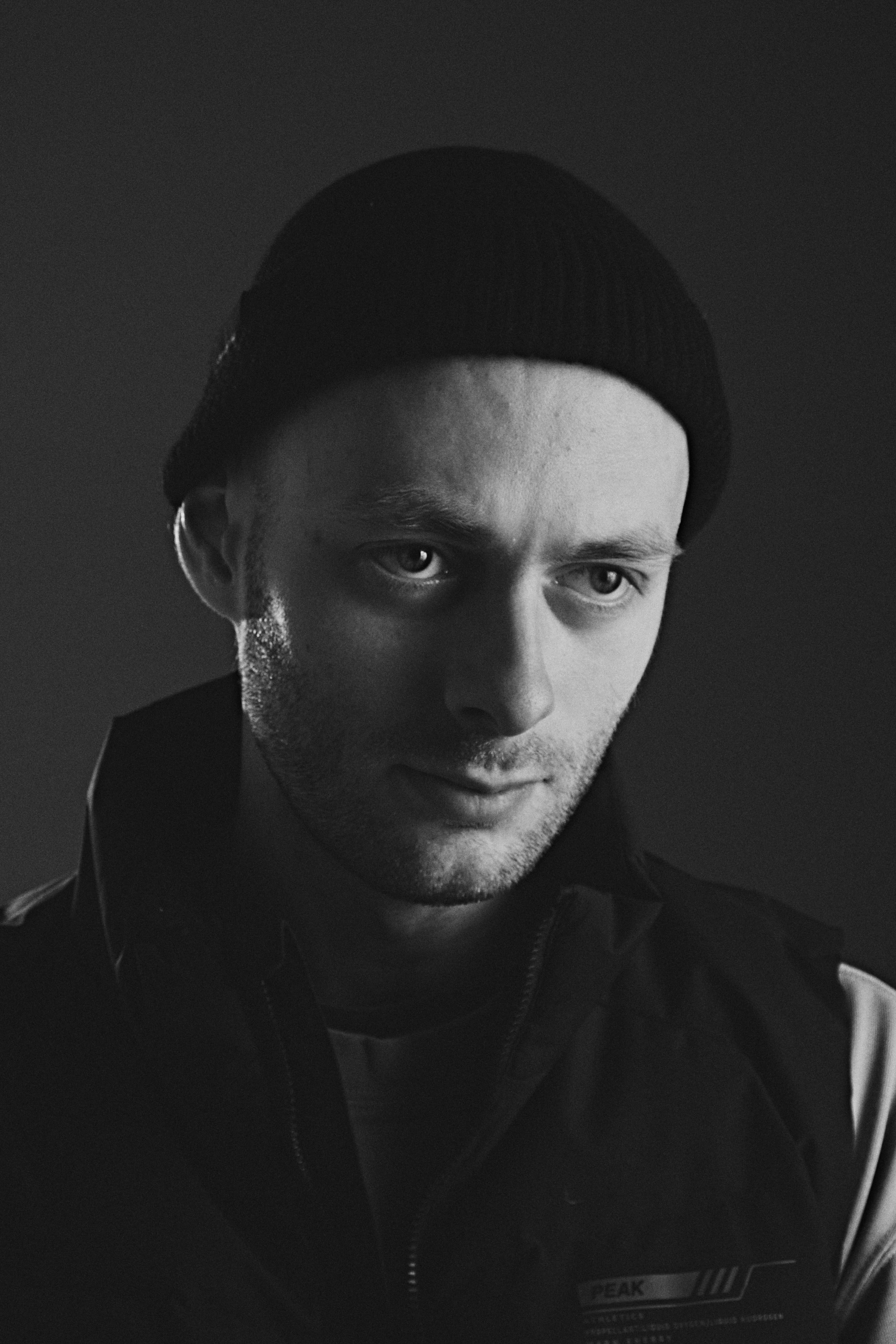 Янин Артем. Профессиональная студийная фотосъёмка | портрет, арт | Виталий Горбачёв