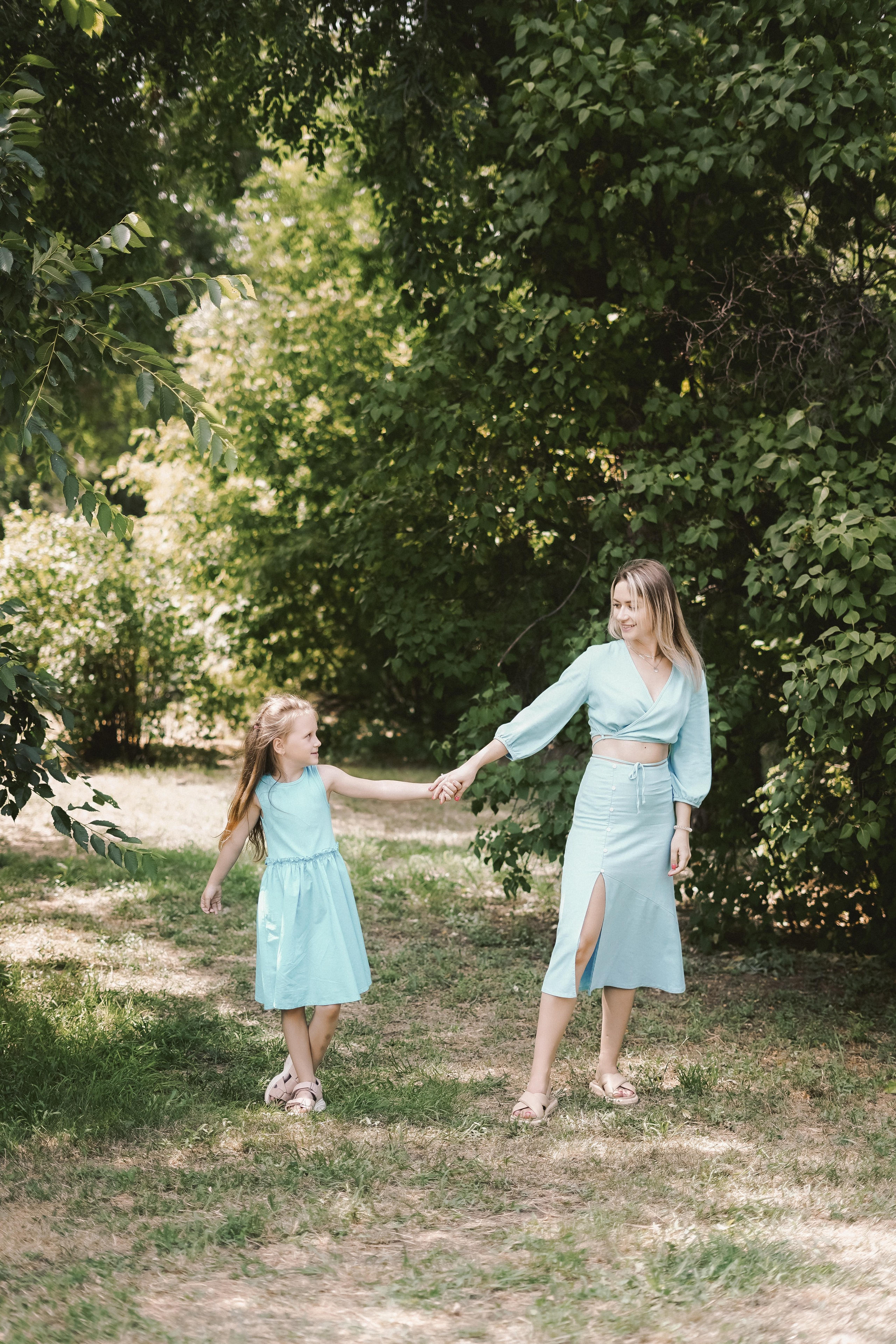 Катя и полина. Фотограф Валерия Крахмалева