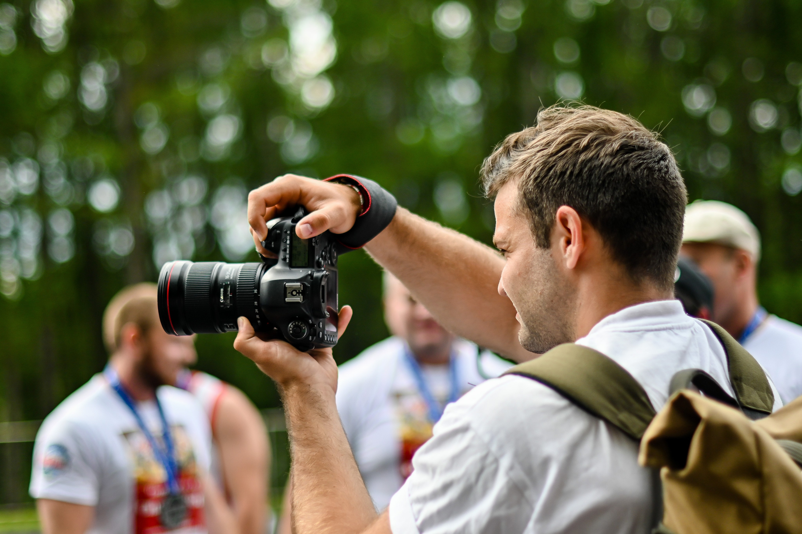 СТРОНГ. Фотограф для бизнесконтента, репортажей и семейного альбома в Москве