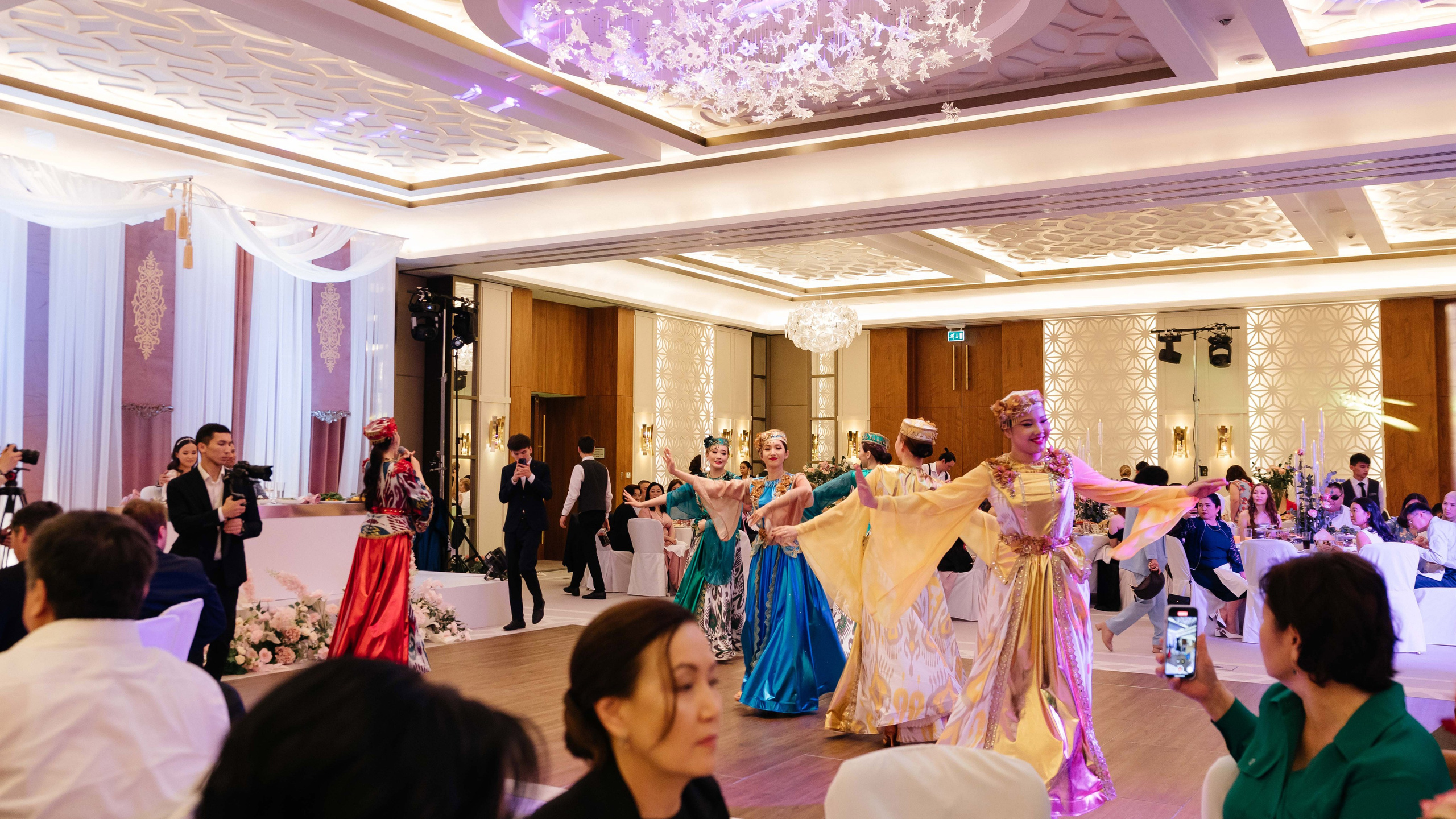 Alina Uzatu. Профессиональный фотограф в городе Астана/Алматы Даурен Сембаев