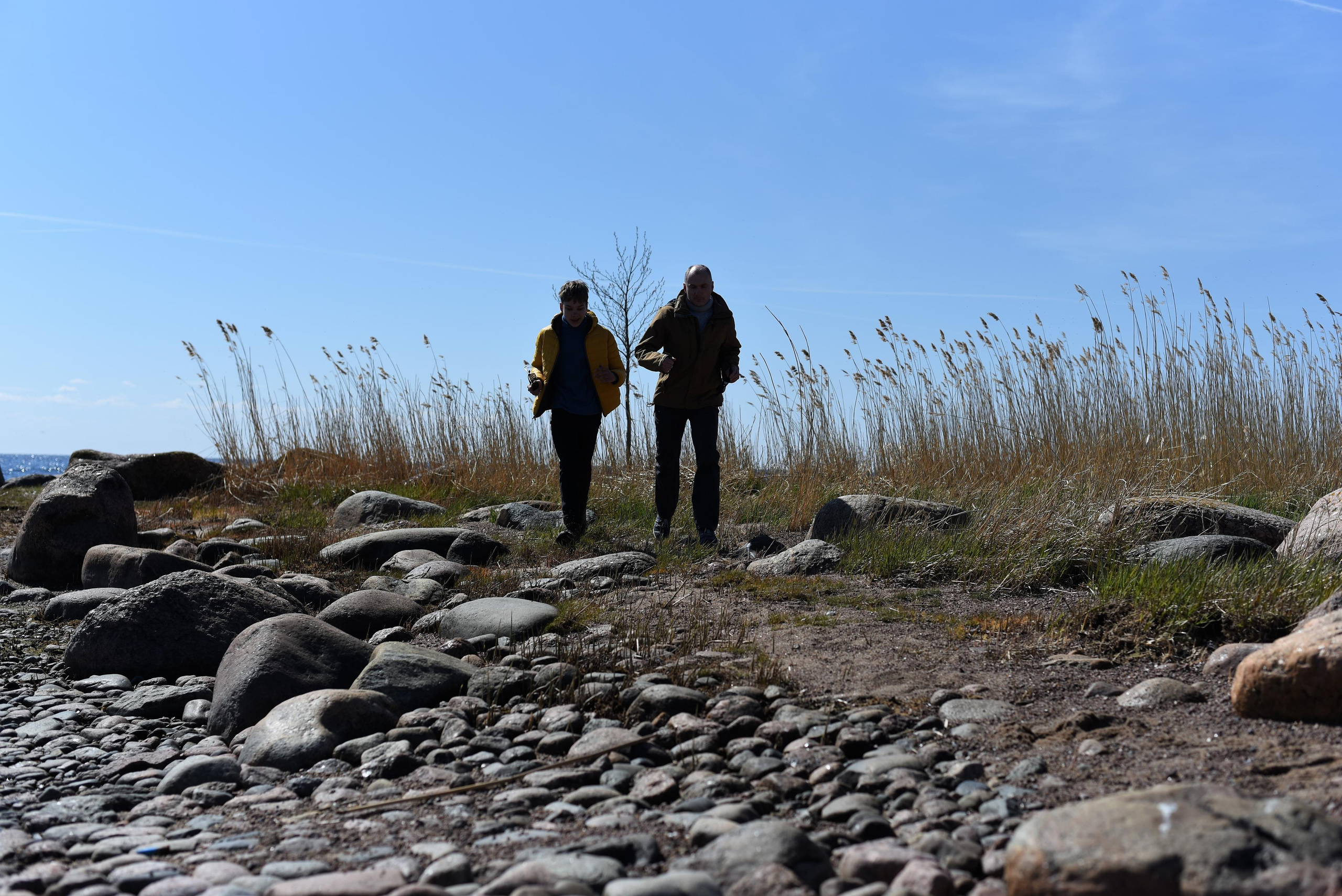 Семейная съемка на природе. Папа и сын. Женский и семейный фотограф Людмила Богачкина