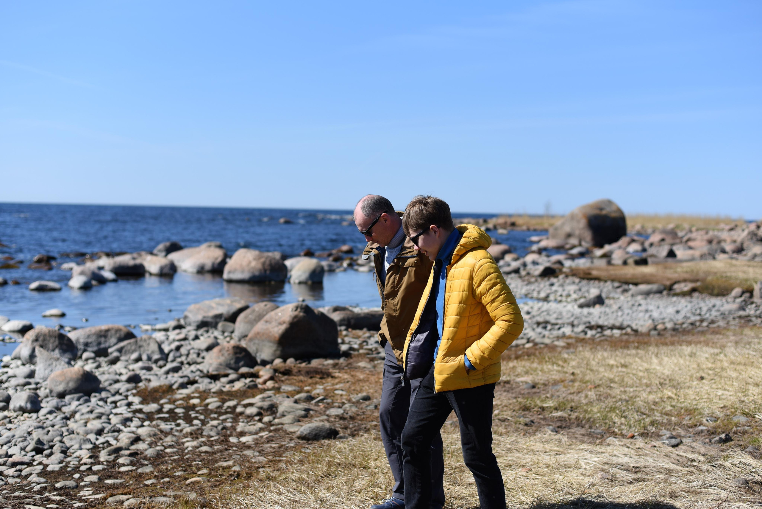 Семейная съемка на природе. Папа и сын. Женский и семейный фотограф Людмила Богачкина