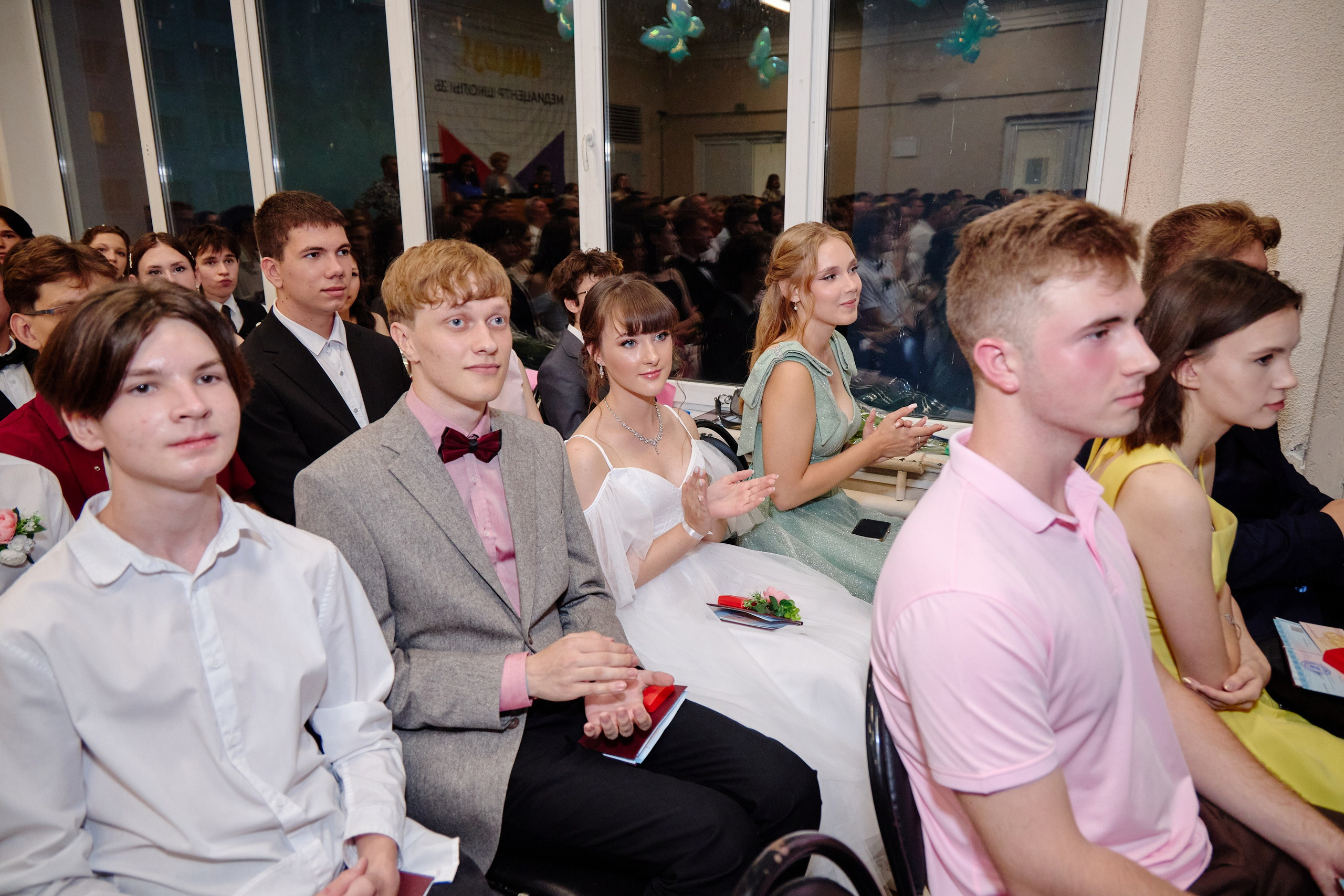 Выпускной 35 Сош. Фотограф Выпускные альбомы Таганрог Сергей Коробченко