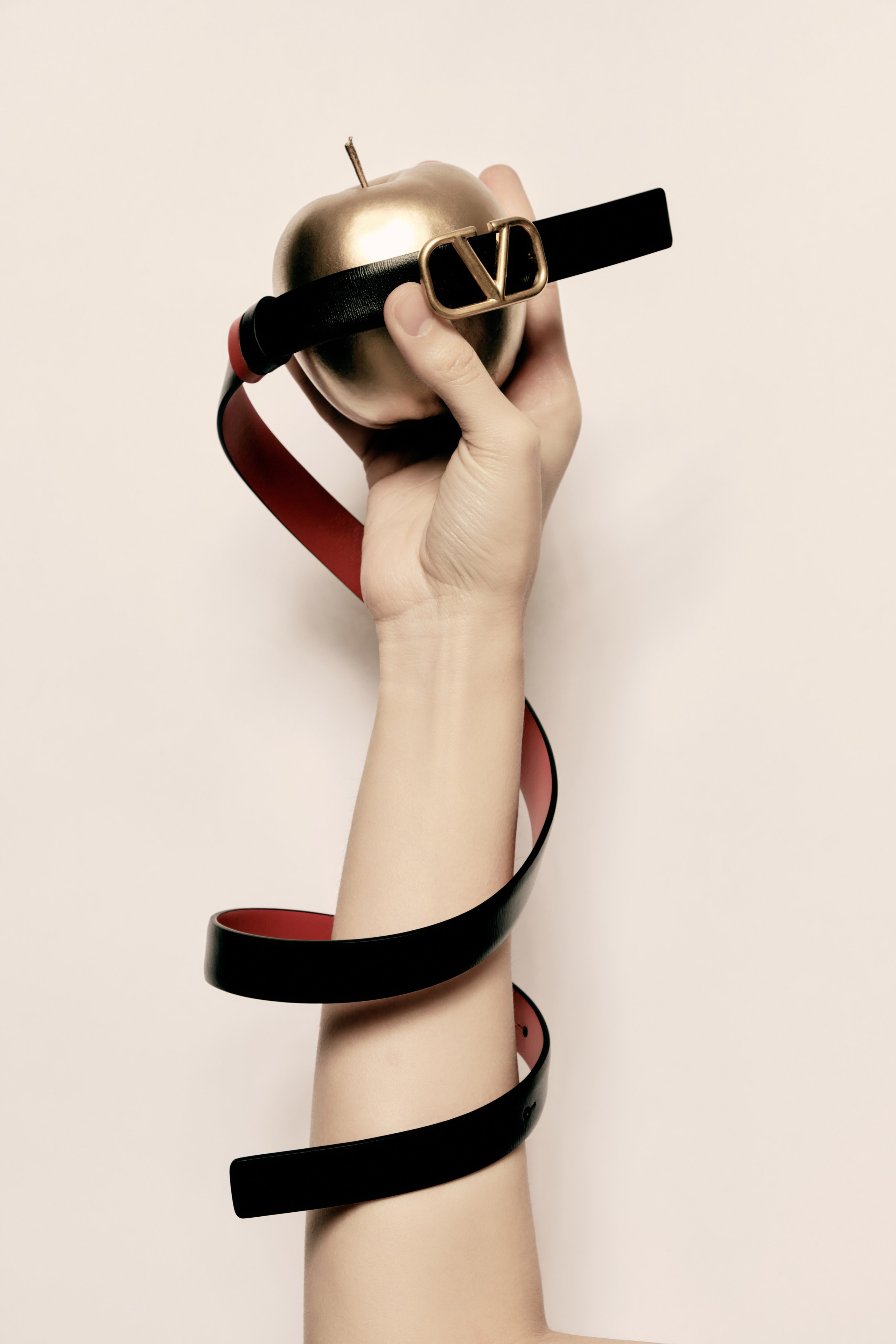 ANXO Magazine. Сет дизайнер предметный фотограф в Москве Анна Андреева