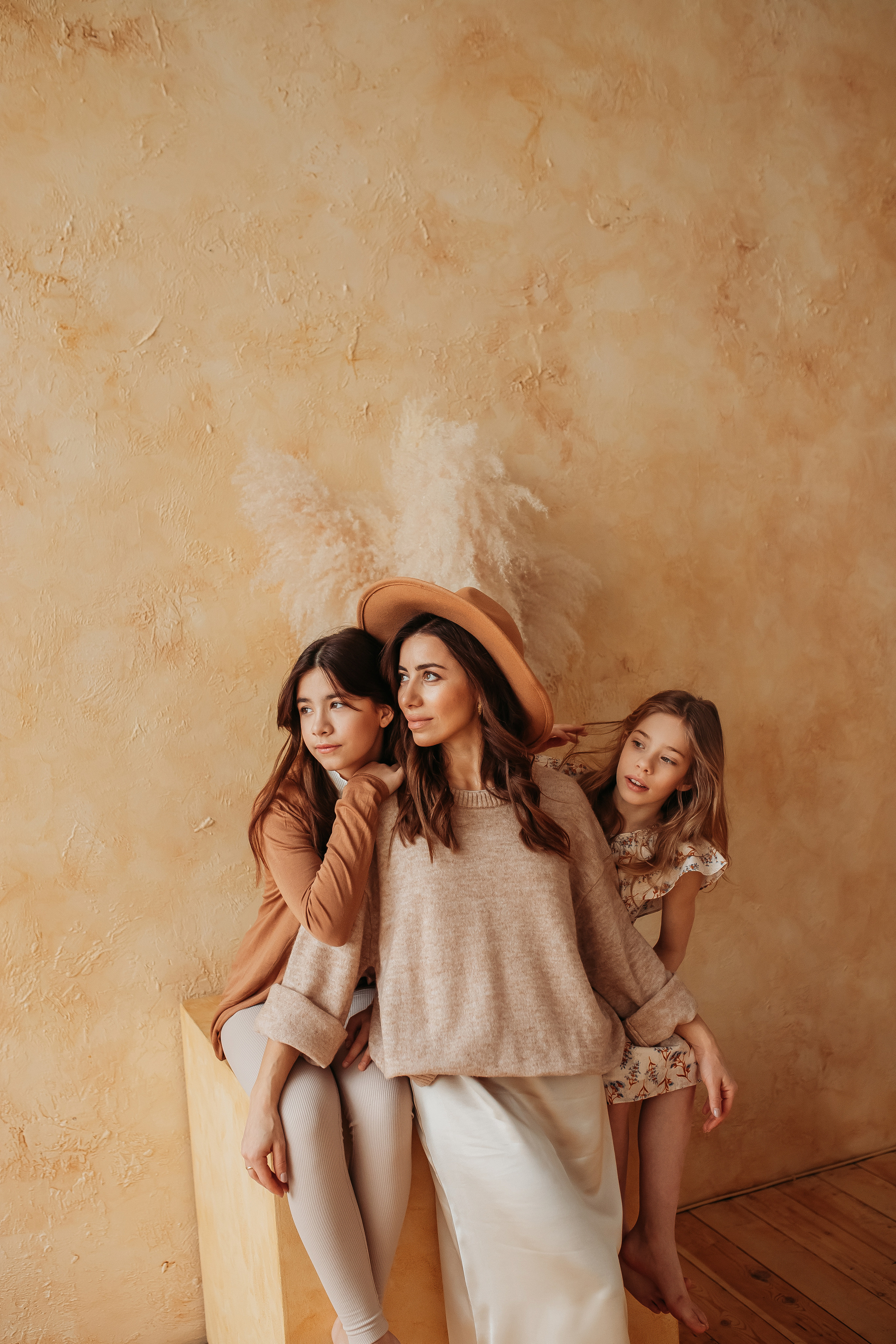 Марат, Анастасия, Амелия, Сафина, Самат. Фотограф Тимербаева Алина г. Сургут