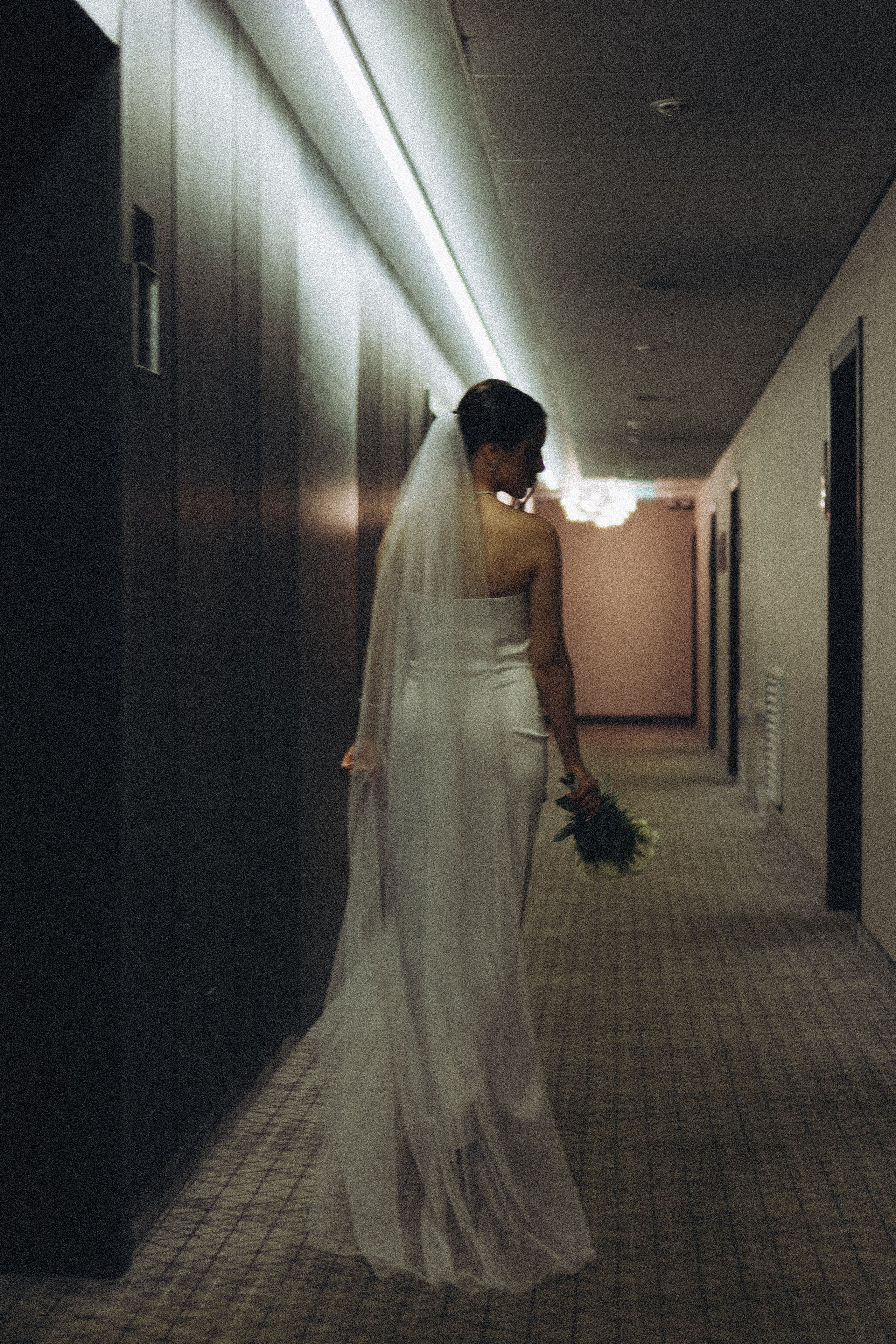 СВАДЕБНАЯ СЬЕМКА СБОРОВ ЖЕНИХА И НЕВЕСТЫ В ОТЕЛЕ И ТАКЖЕ ФОТОСЕССИИЯ В ОТЕЛЕЕ МЕГАПОЛИС БРЯНСК. Профессиональный фотограф, Санкт-Петербург — Виктория Богомолова