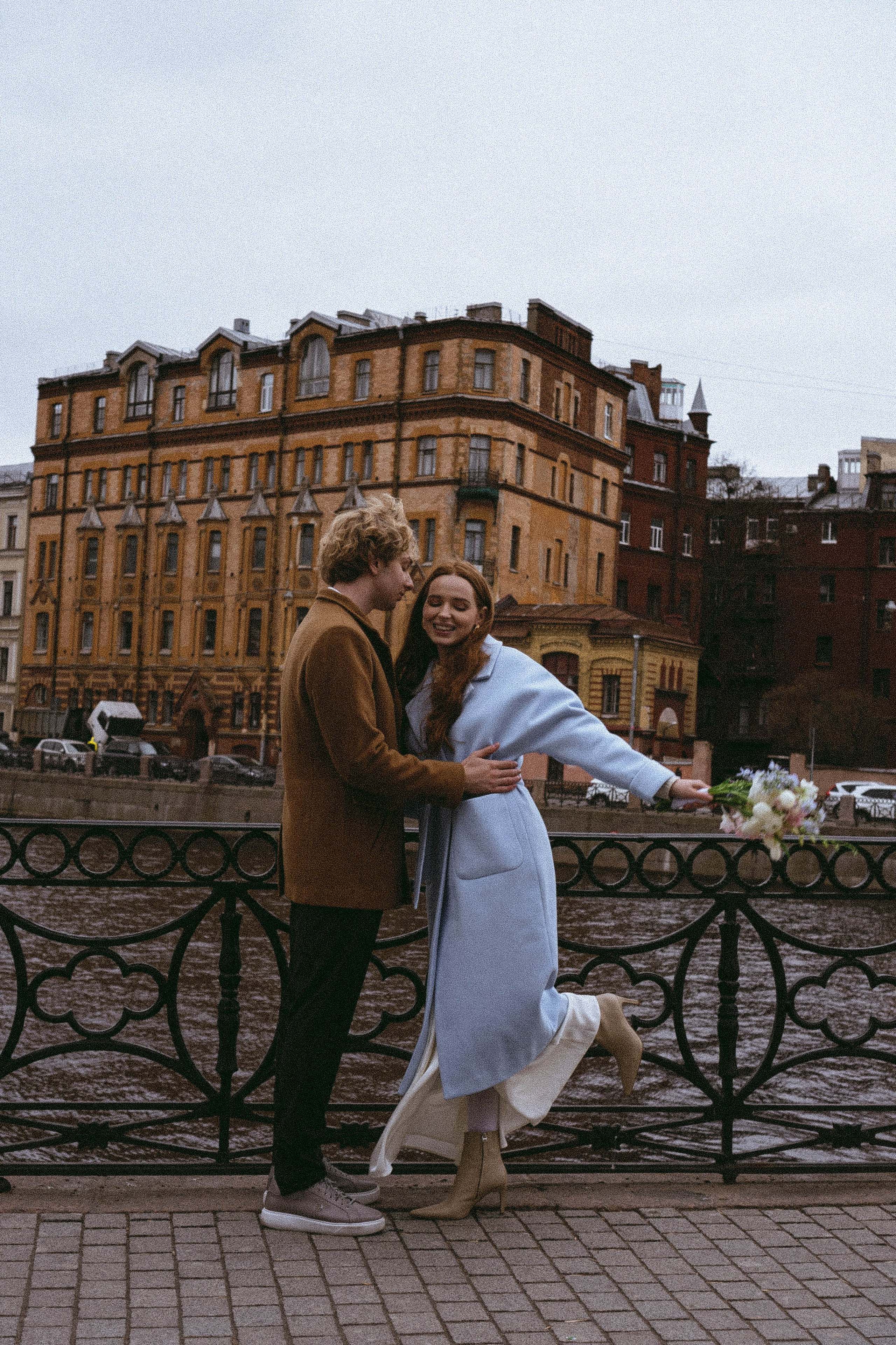 СВАДЕБНАЯ ПРОГУЛКА ПО ПЕТРОГРАДКЕ ВЕСНОЙ (ФОТОСЕССИИЯ ПАРЫ СВАДЕБНАЯ). Профессиональный фотограф, Санкт-Петербург — Виктория Богомолова