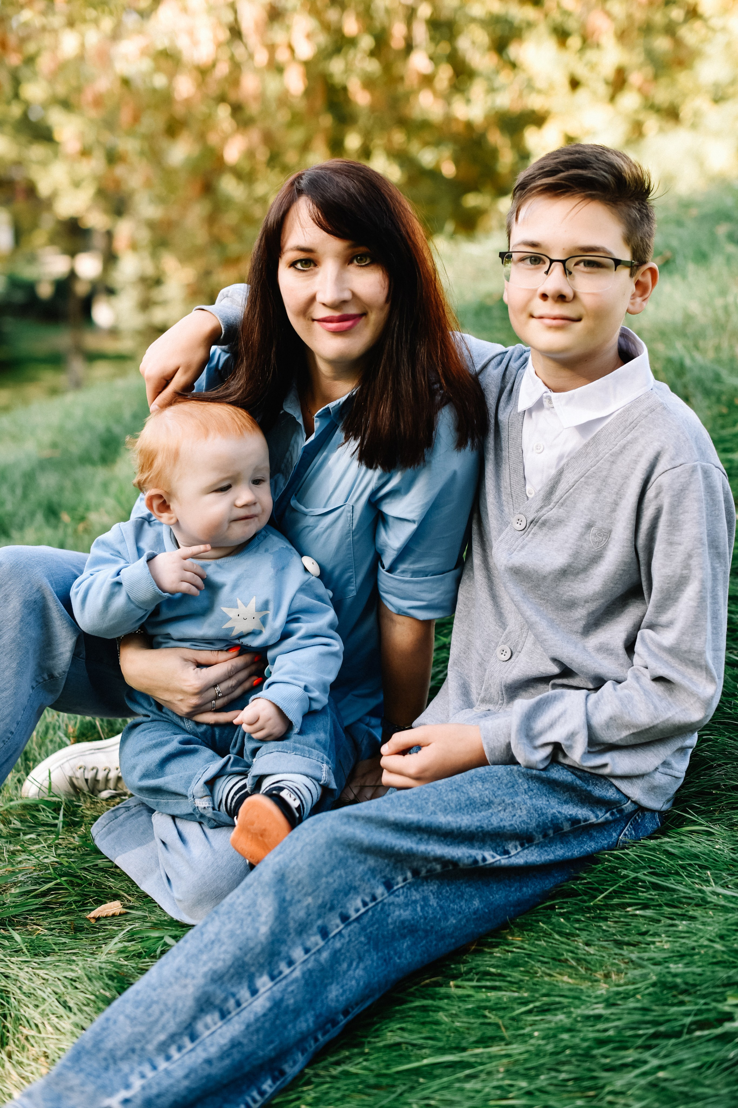 Прогулка Олеси, Льва и Ванечки