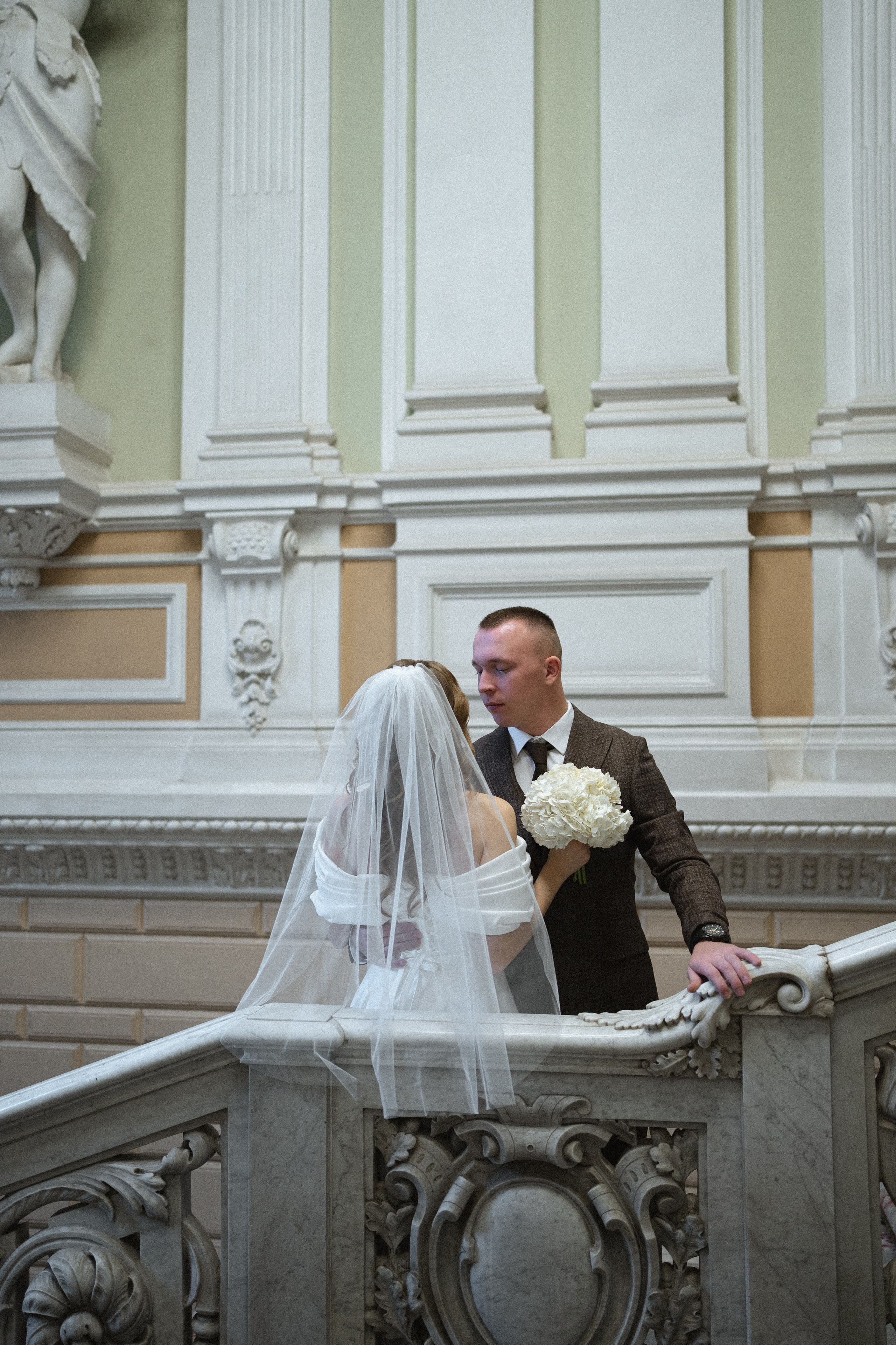 Дмитрий и Кира (Эрмитаж). Свадебный фотограф в Санкт-Петербурге