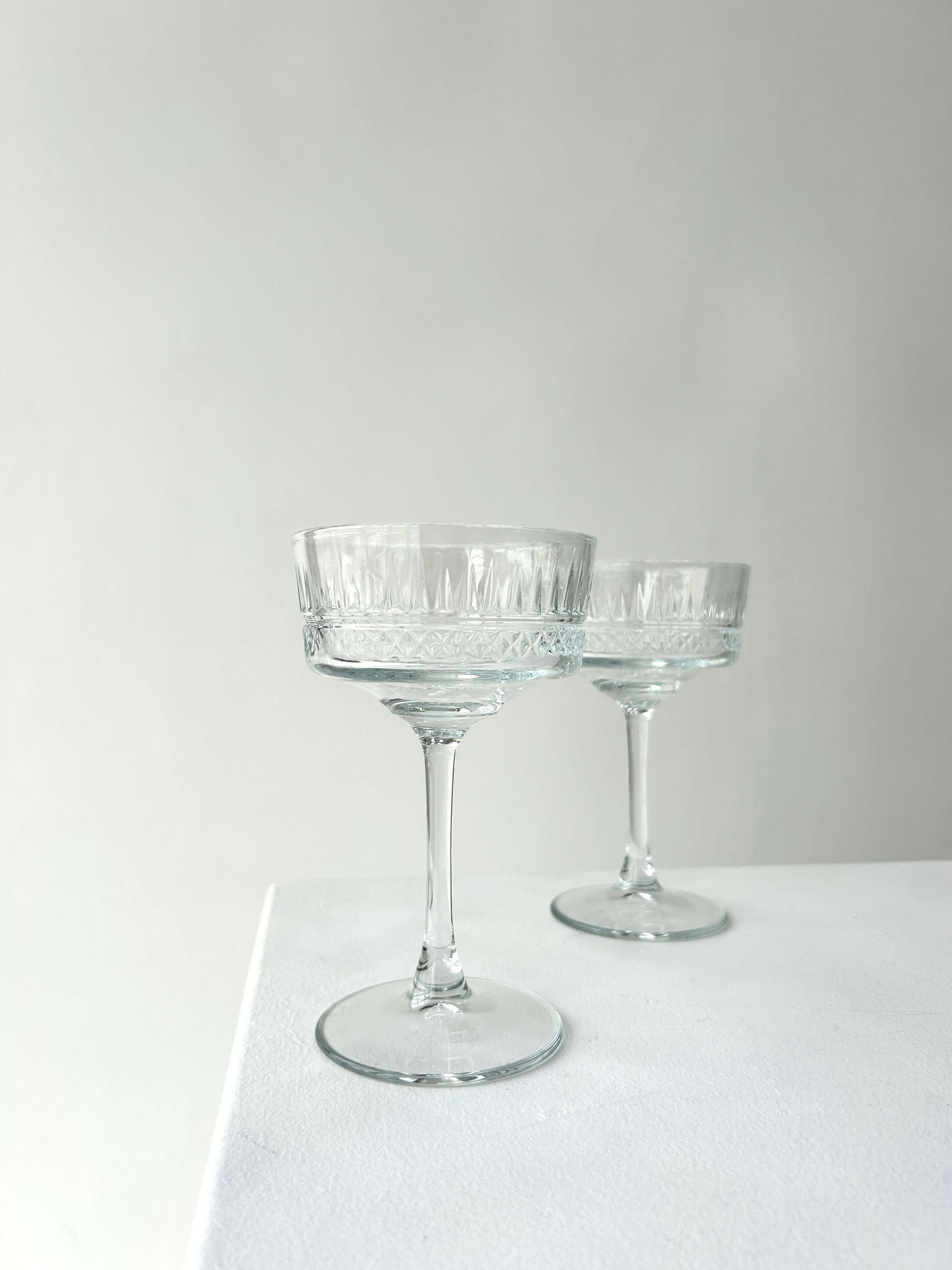 Современное оборудование в нашей студии и очень много реквизита. Фотостудия LUNA — аренда циклорамы и фотозон в Екатеринбурге