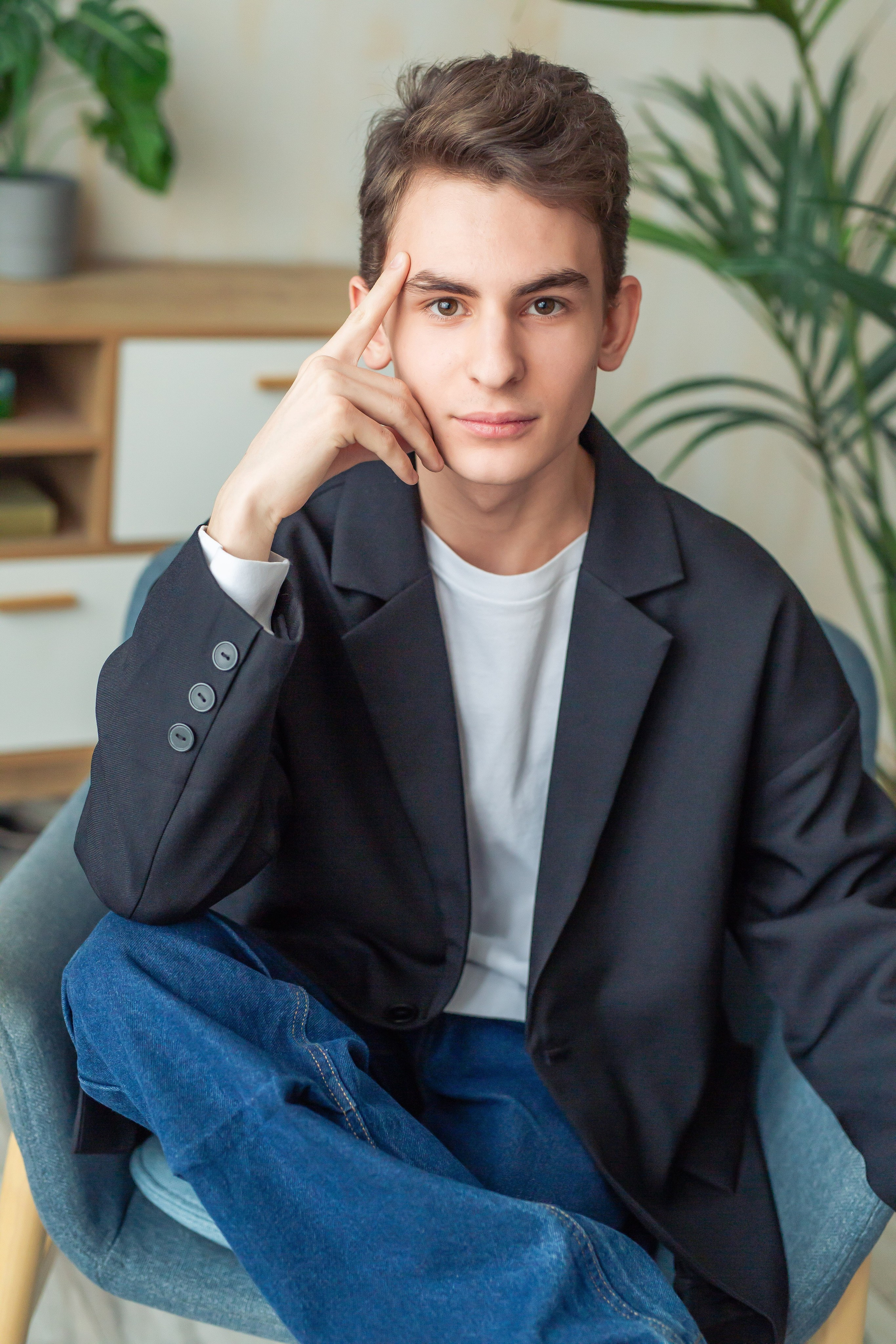 Школьникам. Антон и Татьяна Денисенко