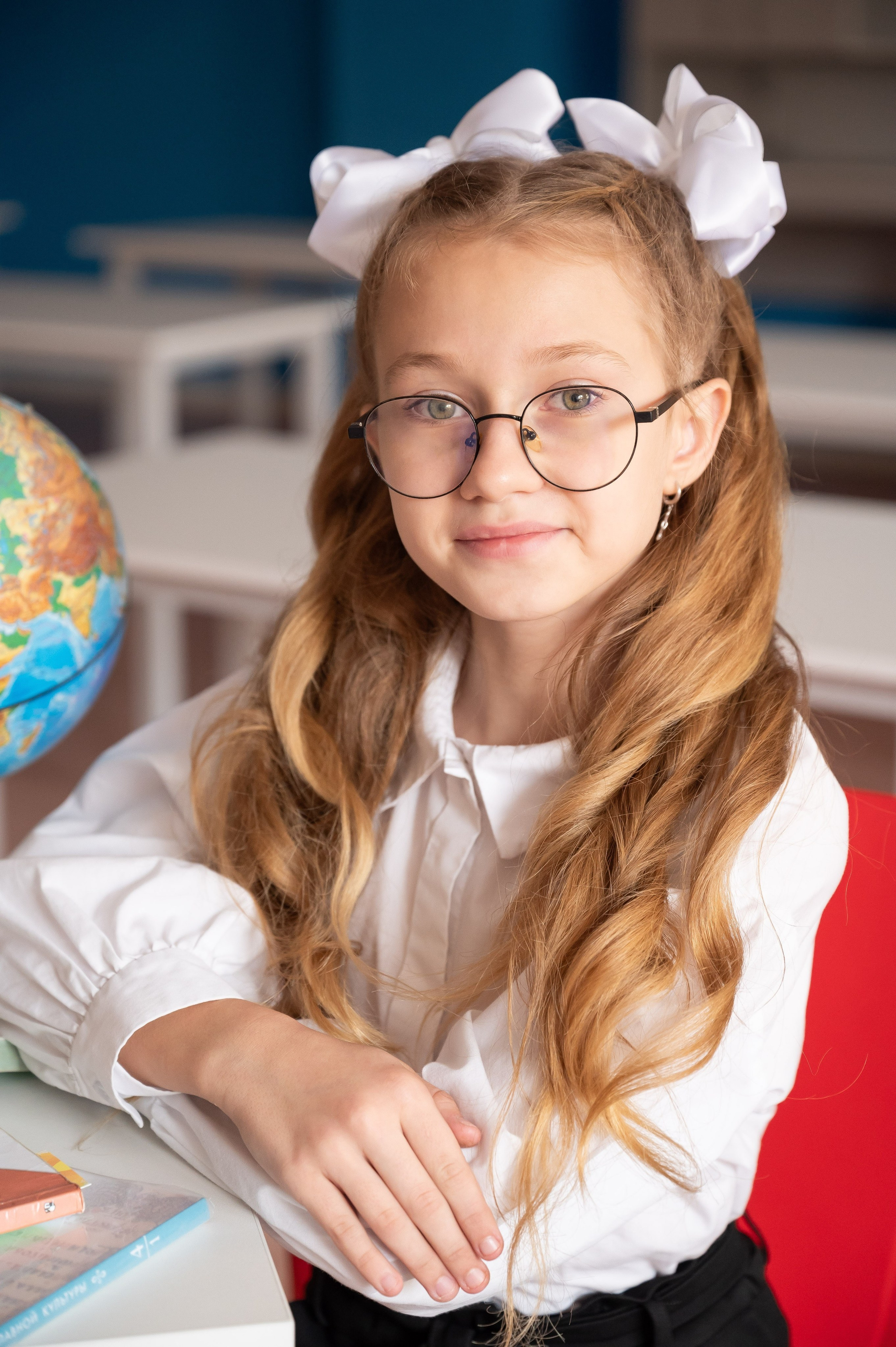 Школьникам. Антон и Татьяна Денисенко