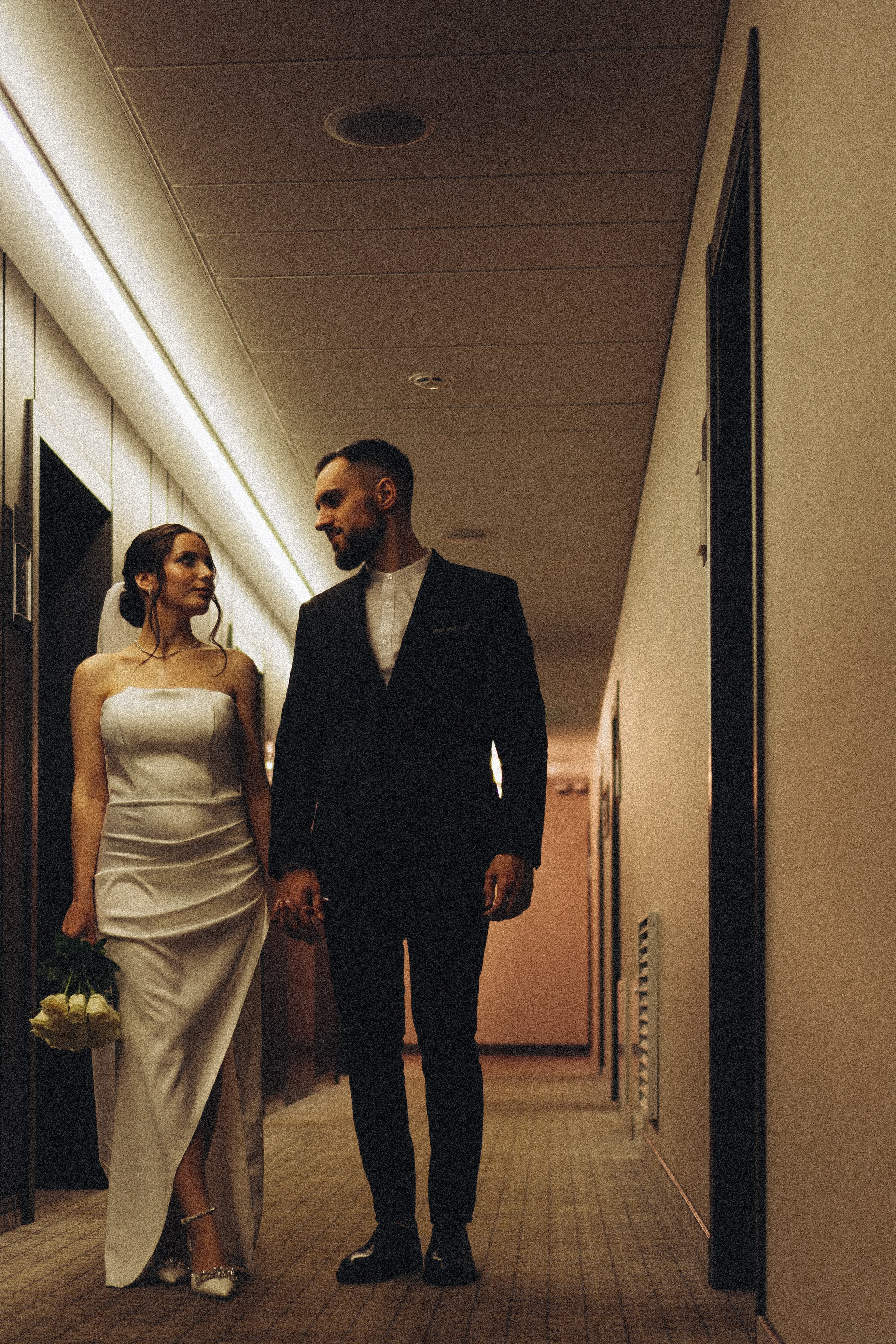 СВАДЕБНАЯ СЬЕМКА СБОРОВ ЖЕНИХА И НЕВЕСТЫ В ОТЕЛЕ И ТАКЖЕ ФОТОСЕССИИЯ В ОТЕЛЕЕ МЕГАПОЛИС БРЯНСК. Профессиональный фотограф, Санкт-Петербург — Виктория Богомолова