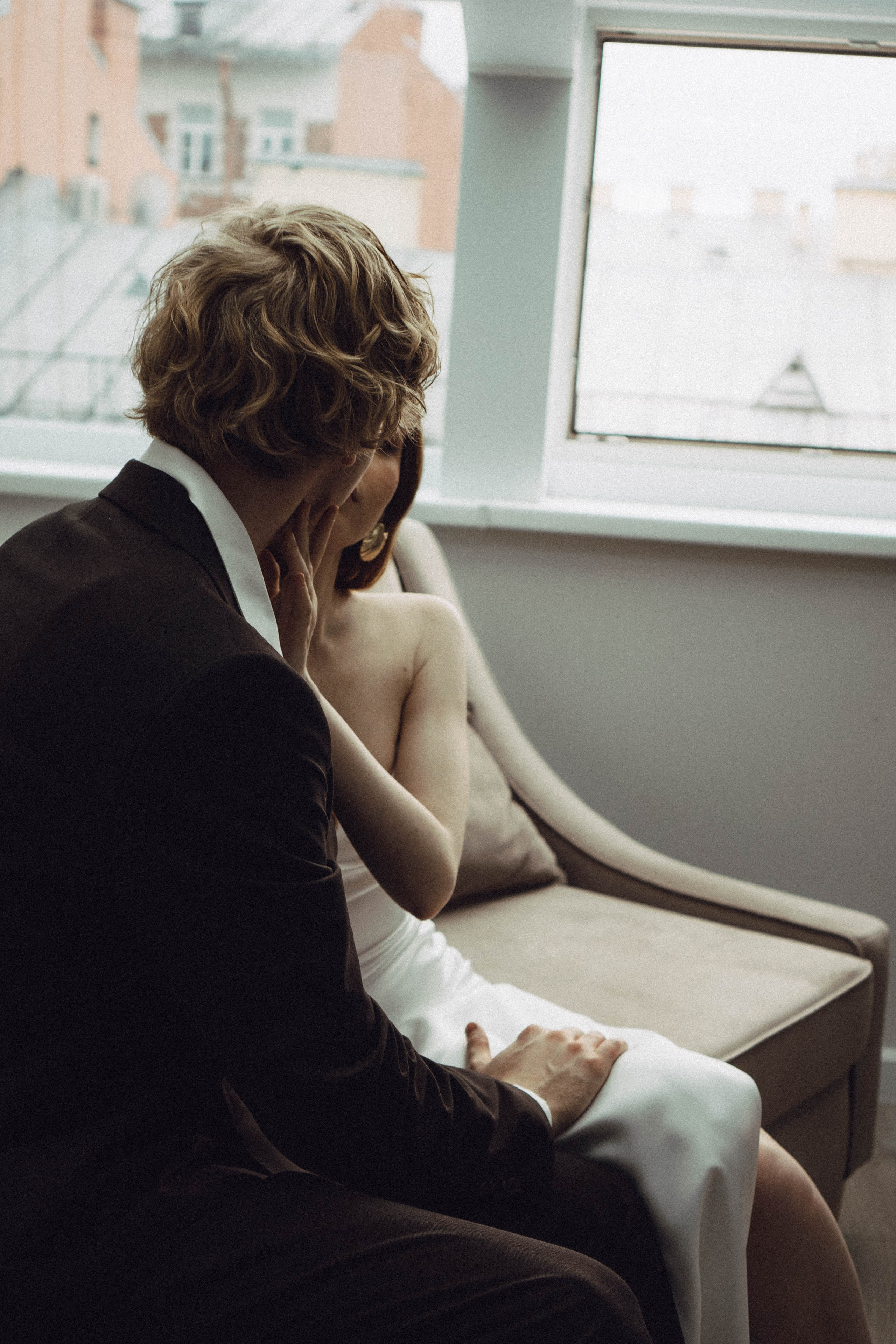 СВАДЕБНАЯ СЬЕМКА В ОТЕЛЕ. СБОРЫ ЖЕНИХА И НЕВЕСТЫ И ТАКЖЕ ТОР И ПОДГОТОВКА К ПРОГУЛКЕ. Профессиональный фотограф, Санкт-Петербург — Виктория Богомолова