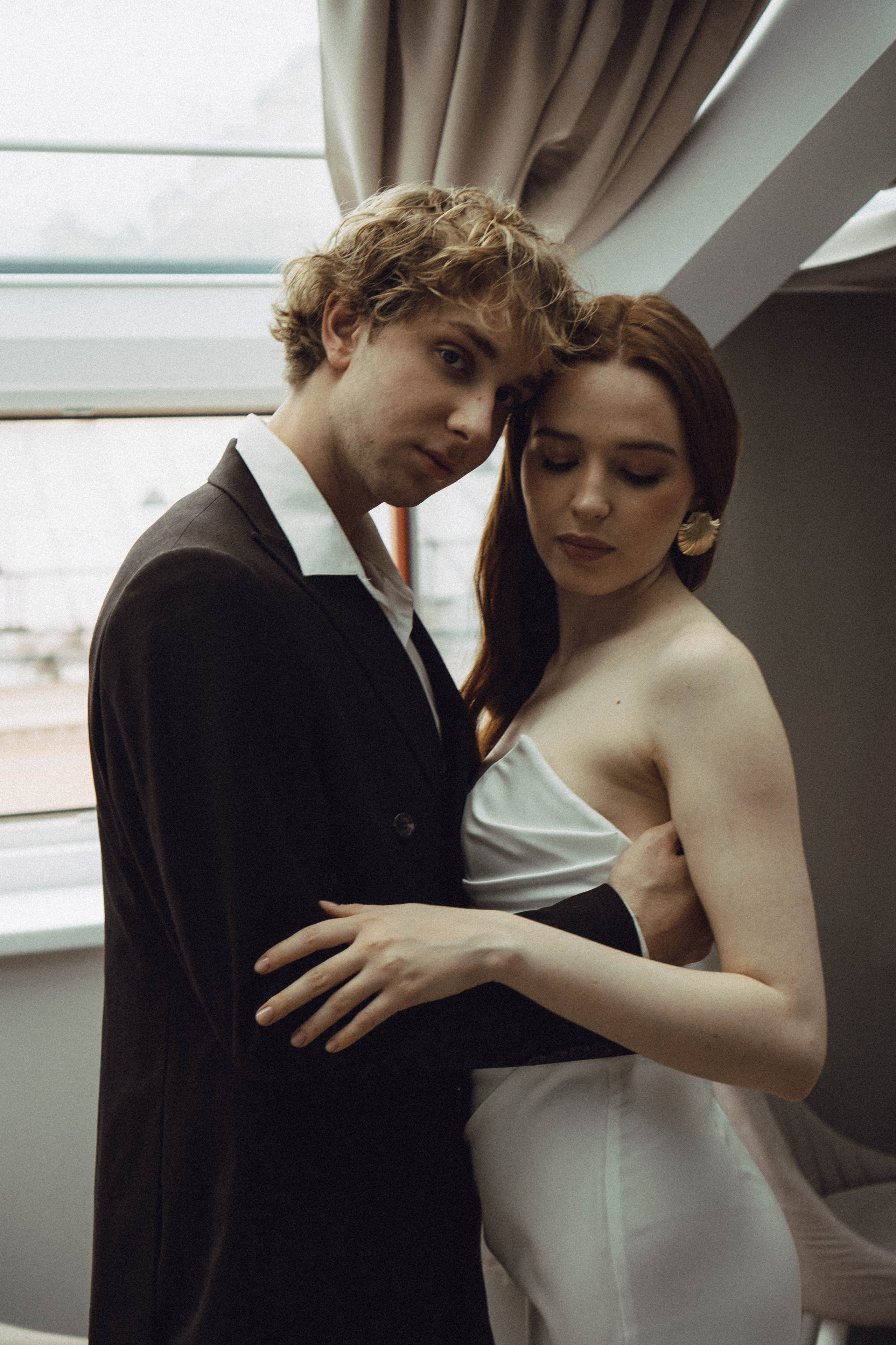 СВАДЕБНАЯ СЬЕМКА В ОТЕЛЕ. СБОРЫ ЖЕНИХА И НЕВЕСТЫ И ТАКЖЕ ТОР И ПОДГОТОВКА К ПРОГУЛКЕ. Профессиональный фотограф, Санкт-Петербург — Виктория Богомолова