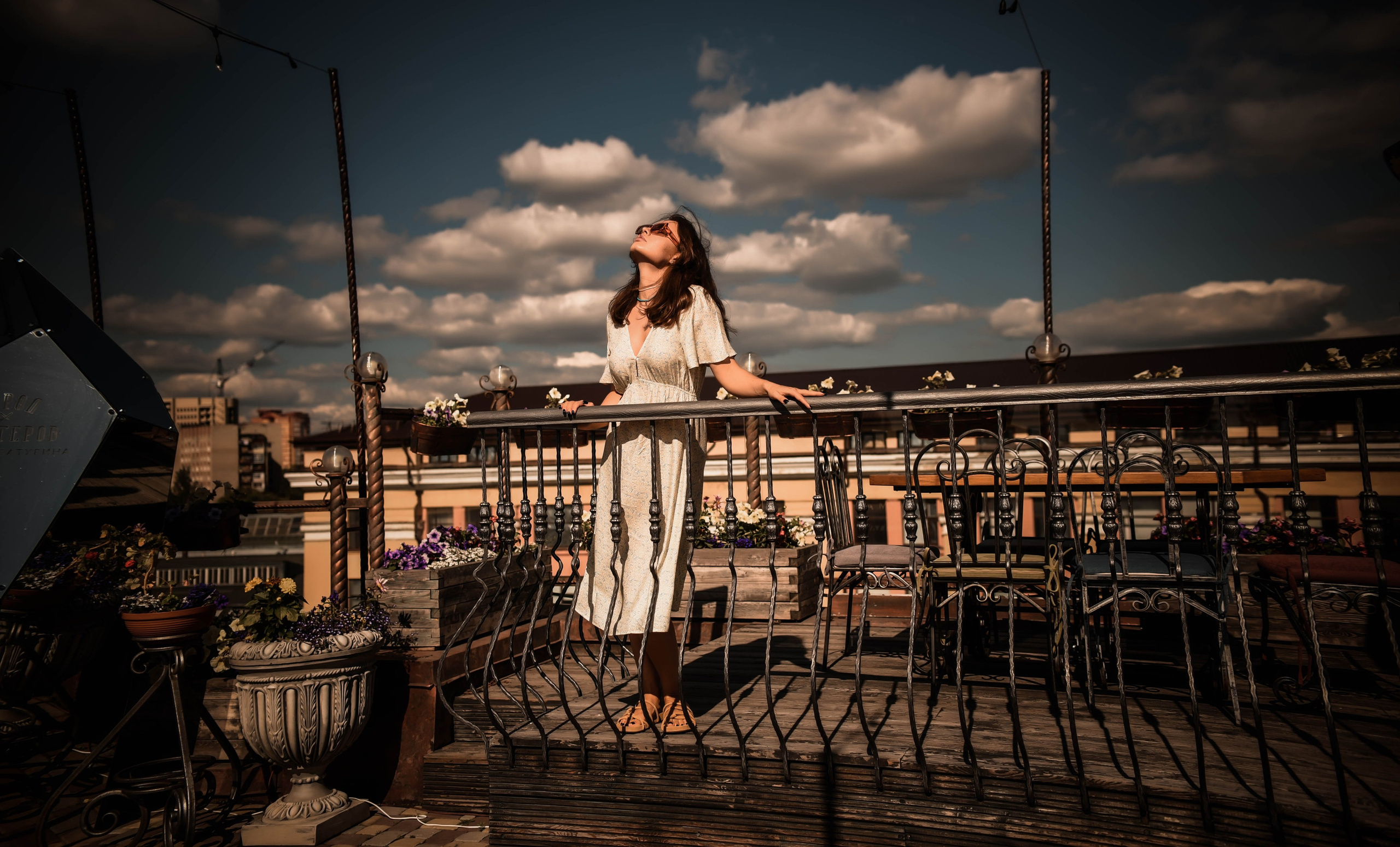 Идивидуальная фотосессия в городе. Свадебный, семейный, детский, контент фотограф в Омске Максим Ильин