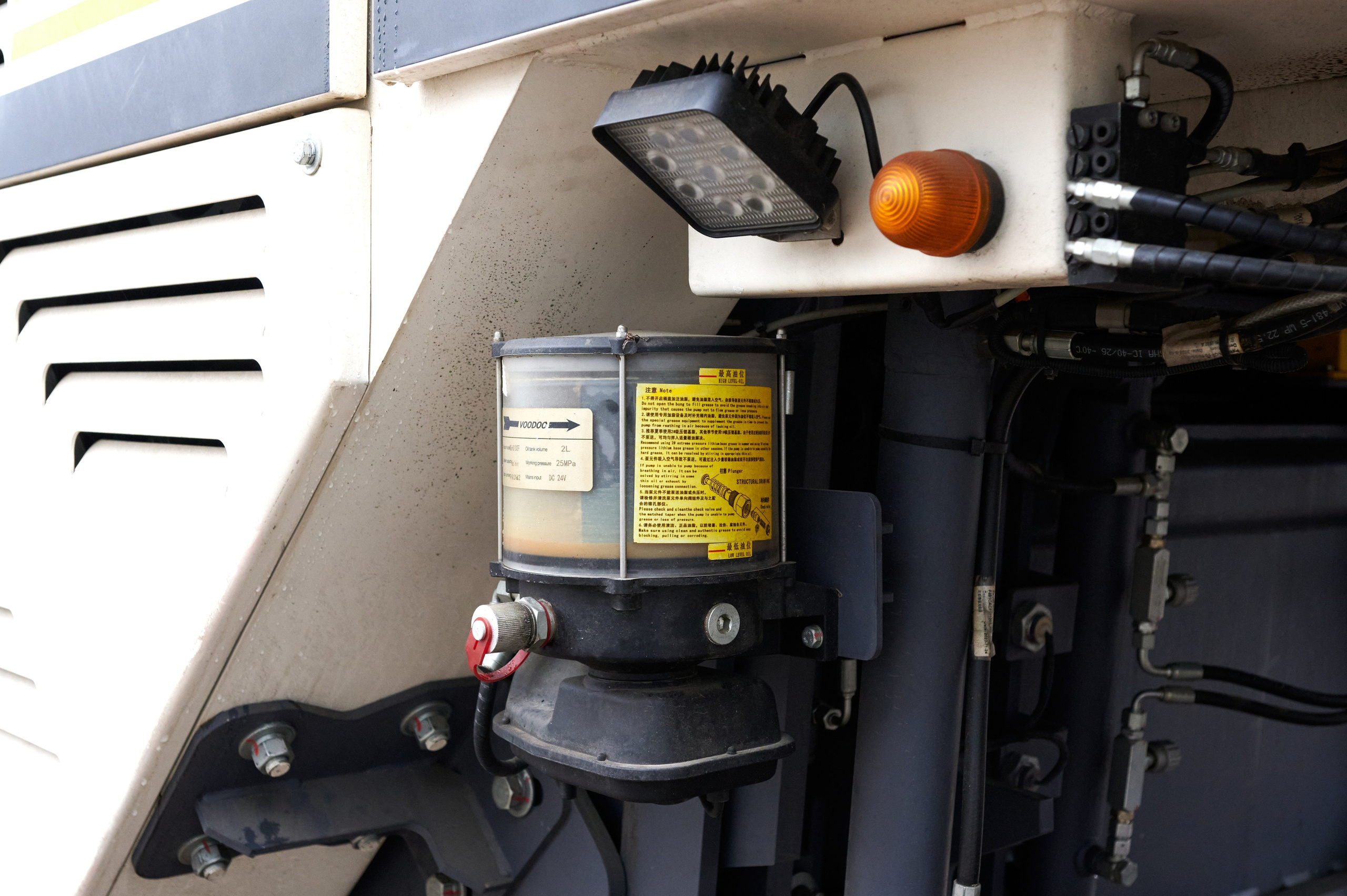 Асфальтоукладчик. Автомобильный и интерьерный фотограф в Минске Александр Тагаев