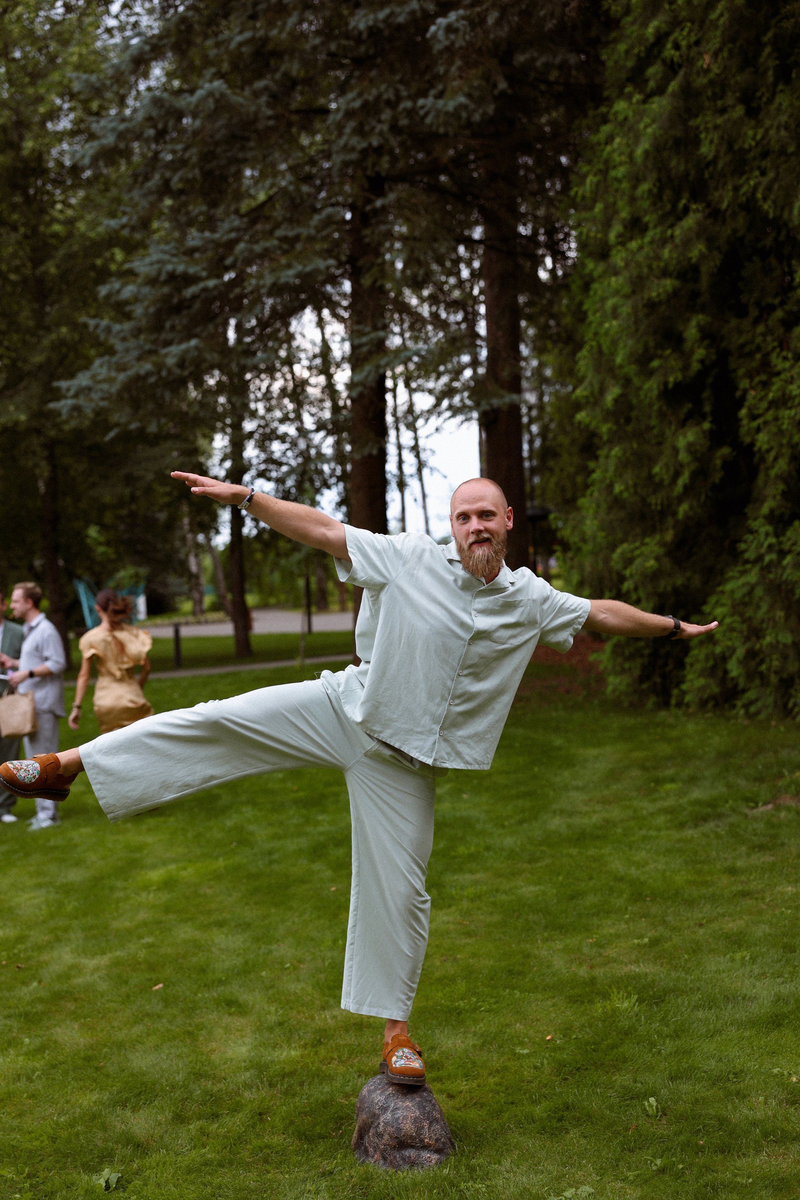 Гости на свадьбе 