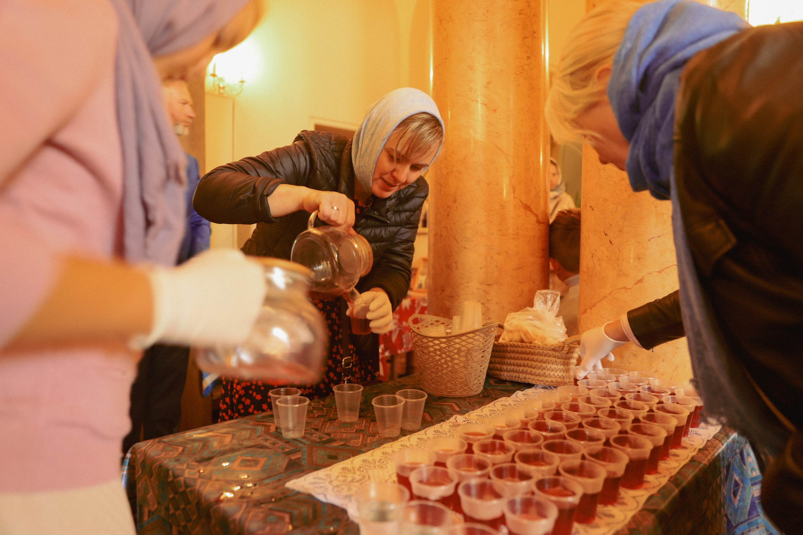 Служба в церкви