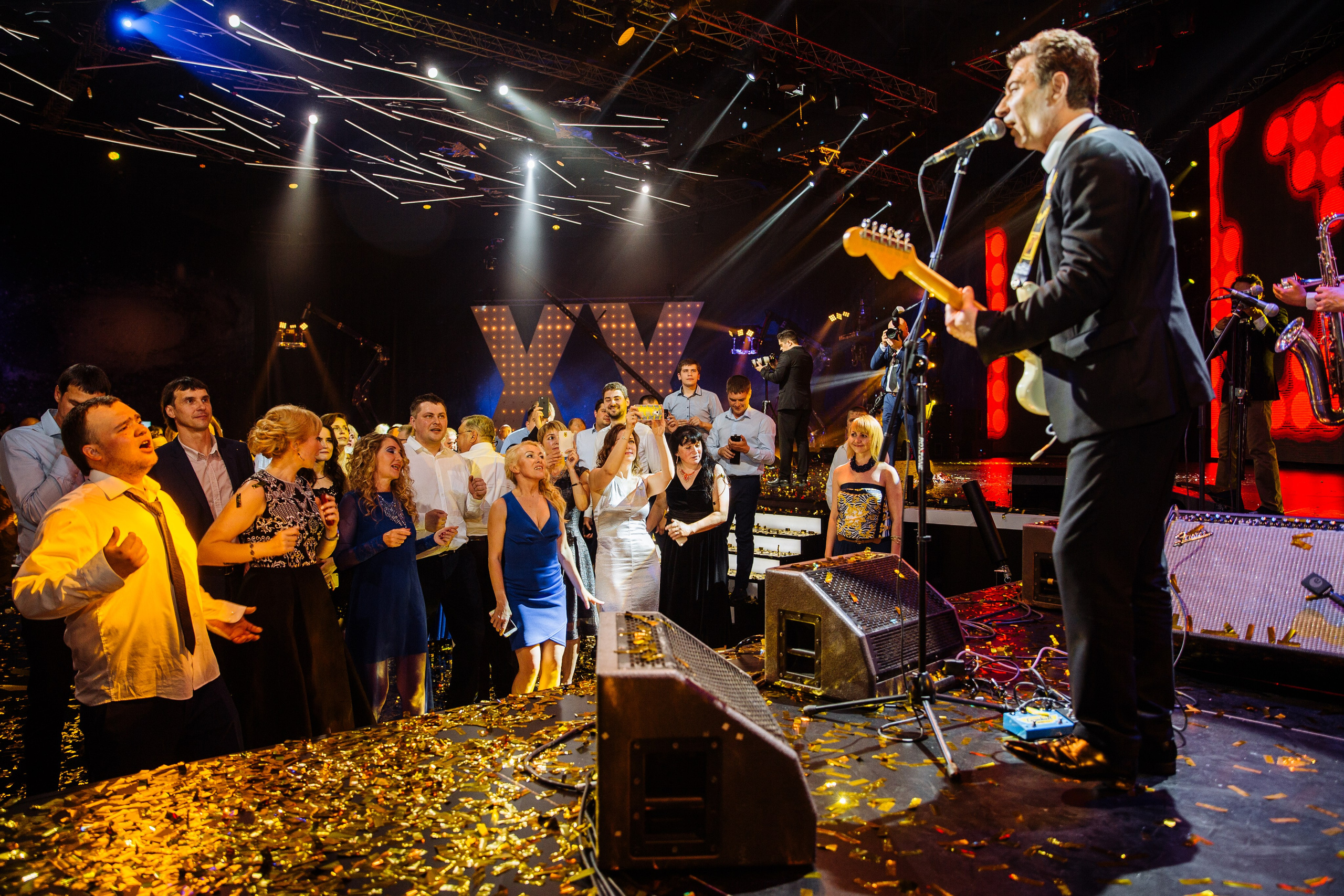 "УралОптИнструмент" 20    лет. Это было феерично!. Портфолио свадебного фотографа. Роман Каргаполов