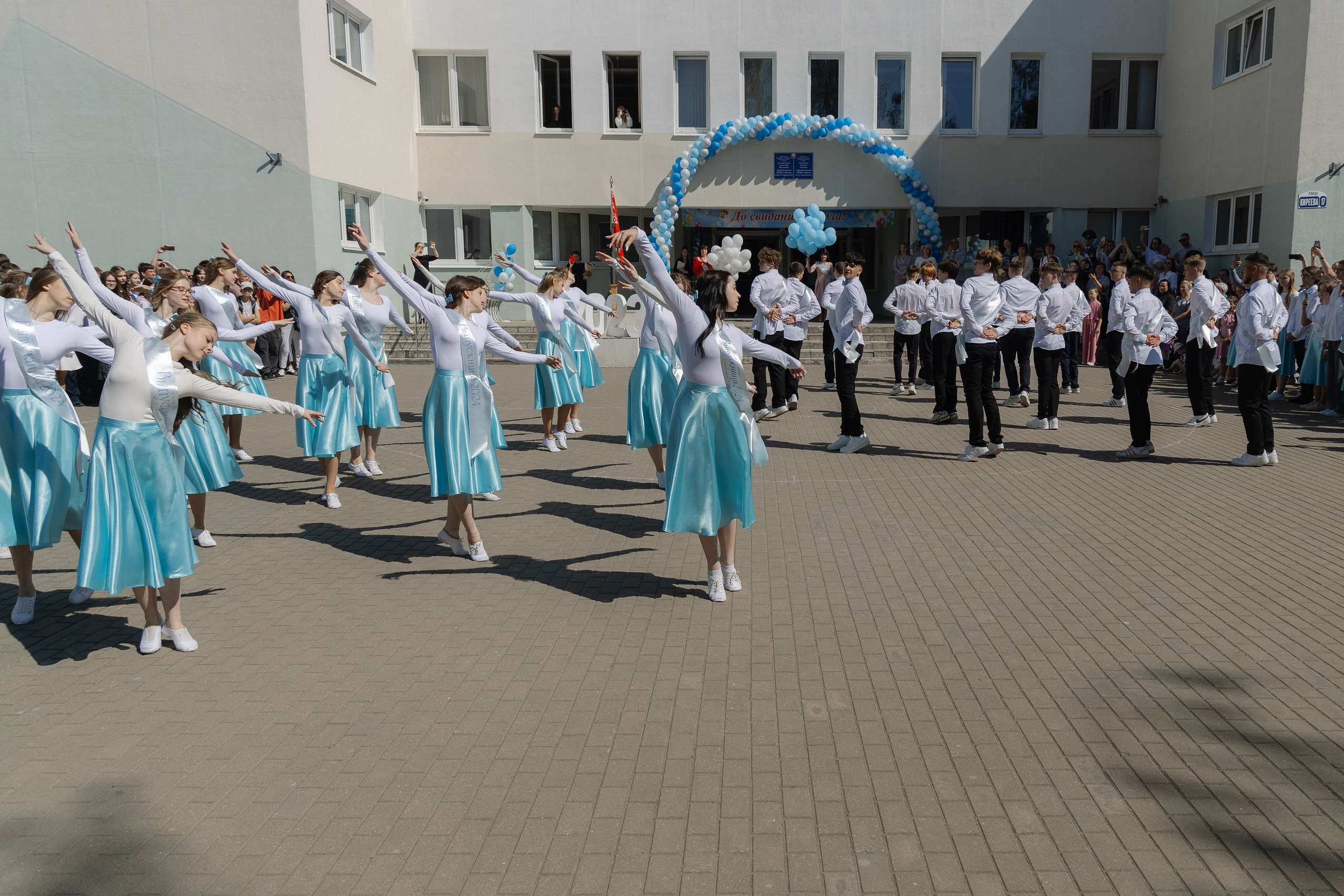 Последний звонок 2024. Свадебный фотограф в Минске/Беларуси Сергей Спиридонов